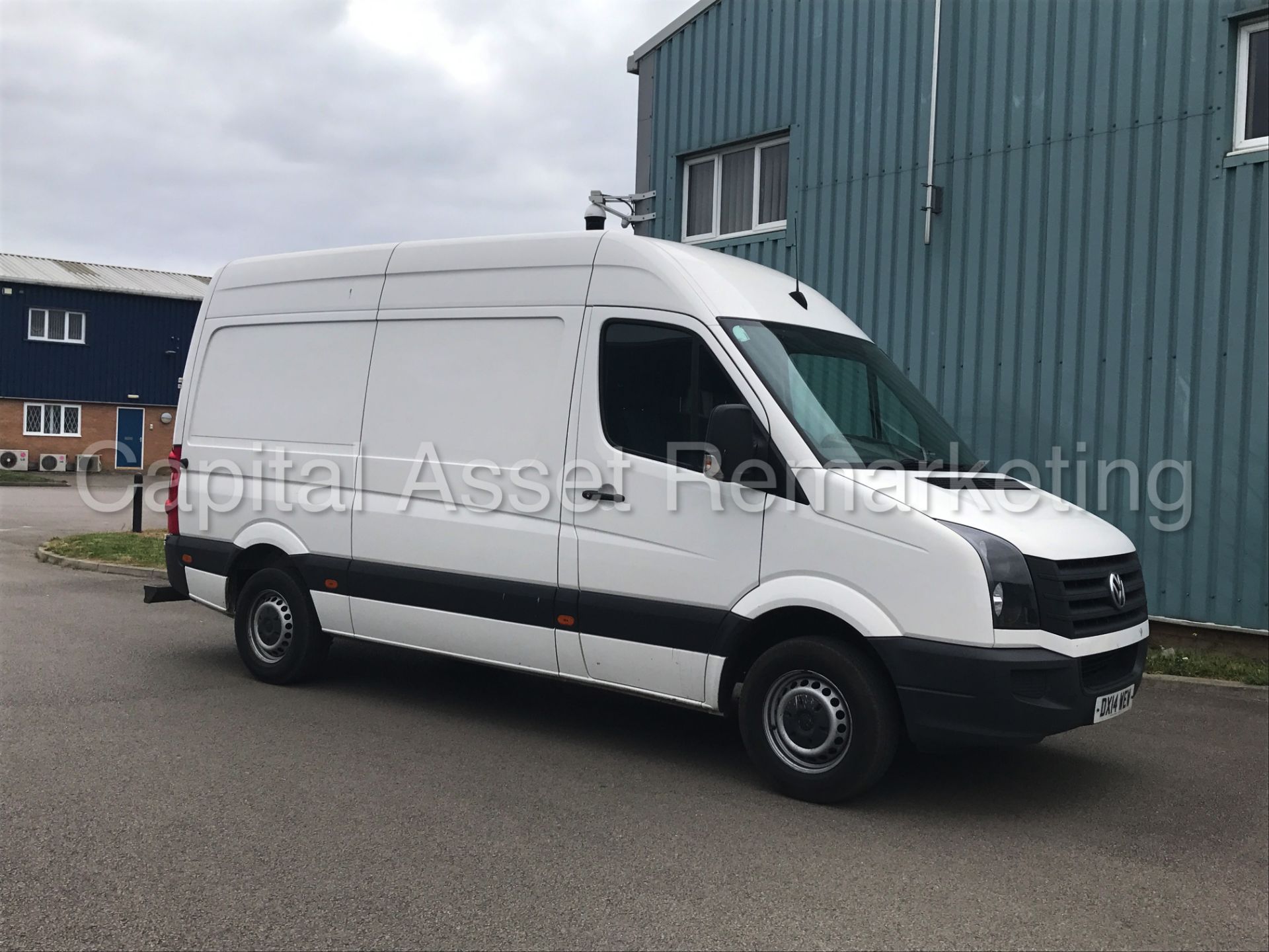 VOLKSWAGEN CRAFTER CR35 'MWB HI-ROOF' (2014) '2.0 TDI - 109 PS - 6 SPEED' *1 COMPANY OWNER FROM NEW* - Image 7 of 19