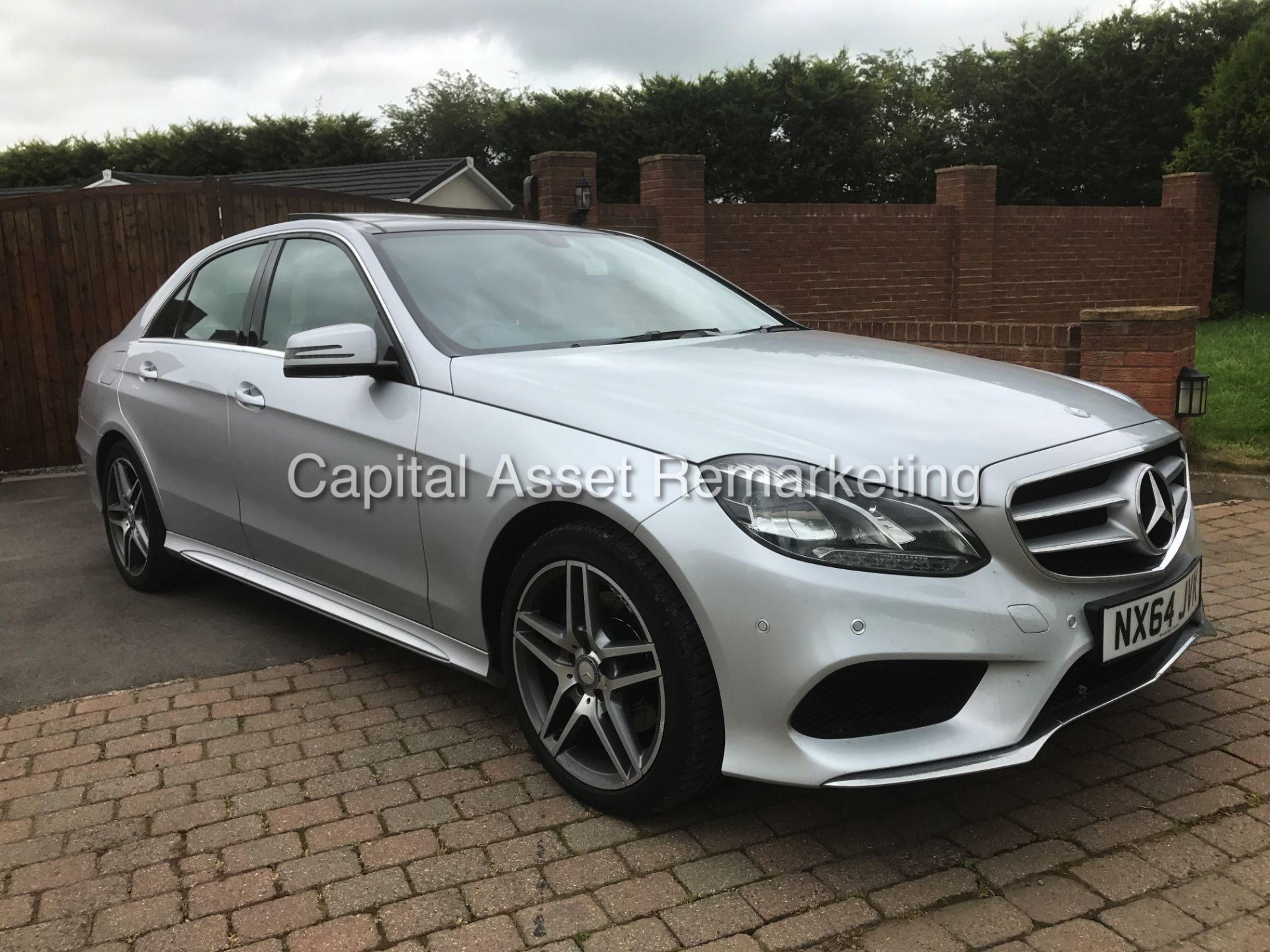 MERCEDES E220CDI "AMG SPORT EDITION" 7G AUTO (2015 MODEL) PAN ROOF - SAT NAV - LEATHER- FULLY LOADED - Image 2 of 28