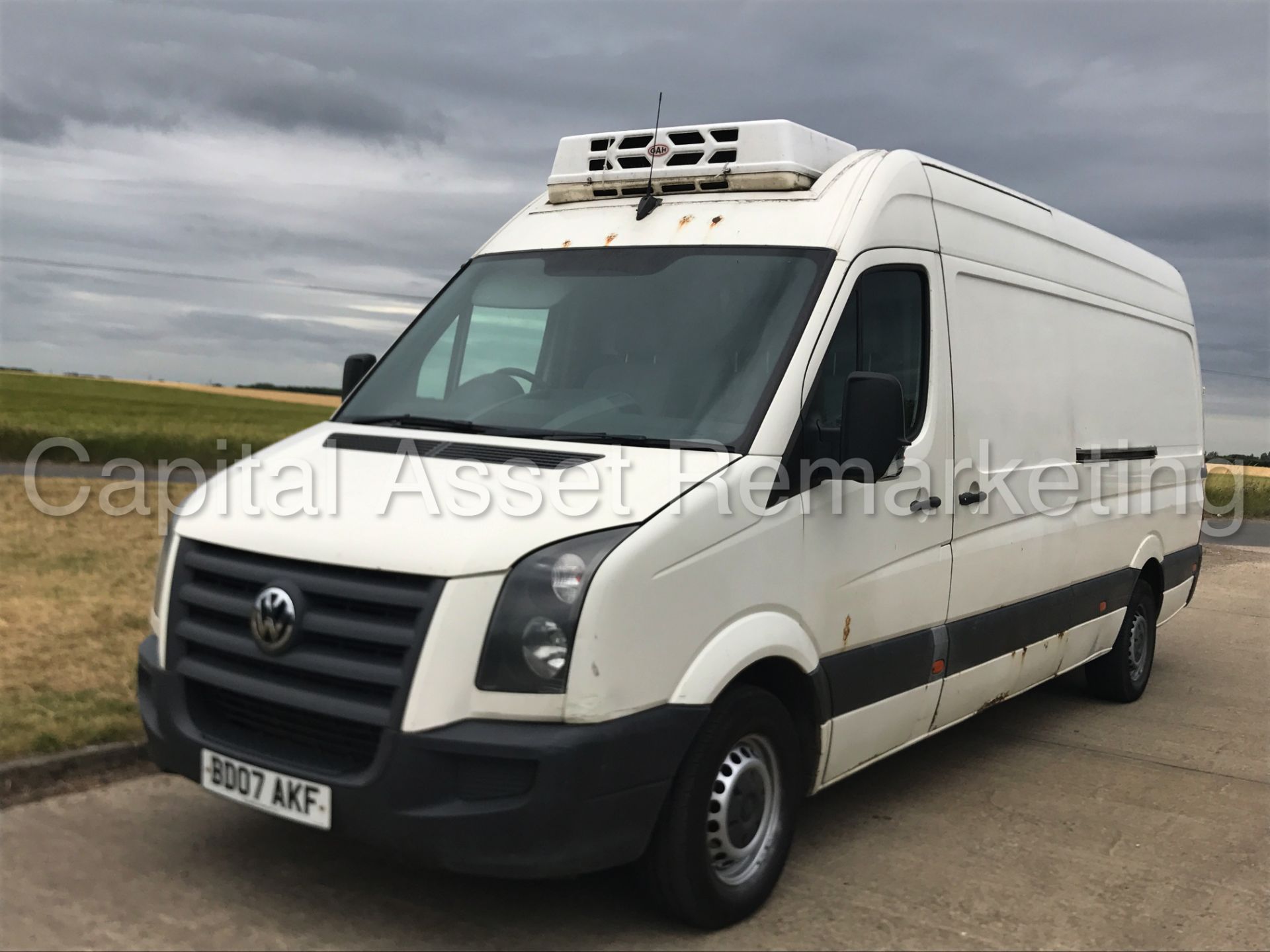 VOLKSWAGEN CRAFTER CR35 109 'LWB HI-ROOF' (2007) 'FRIDGE / FREEZER VAN' *OVER-NIGHT STANDBY* NO VAT - Image 4 of 22