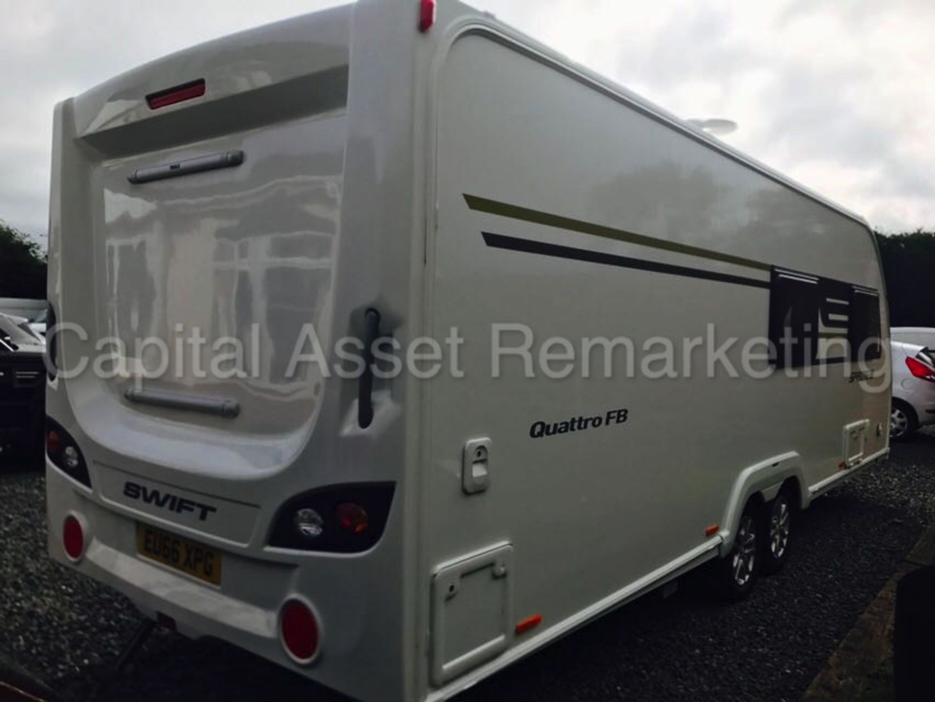 (On sale) 2017 - 'SWIFT - SPRITE QUATTRO FB' TOURING CARAVAN (1 OWNER FROM NEW) **CRIS REGISTERED** - Image 4 of 31