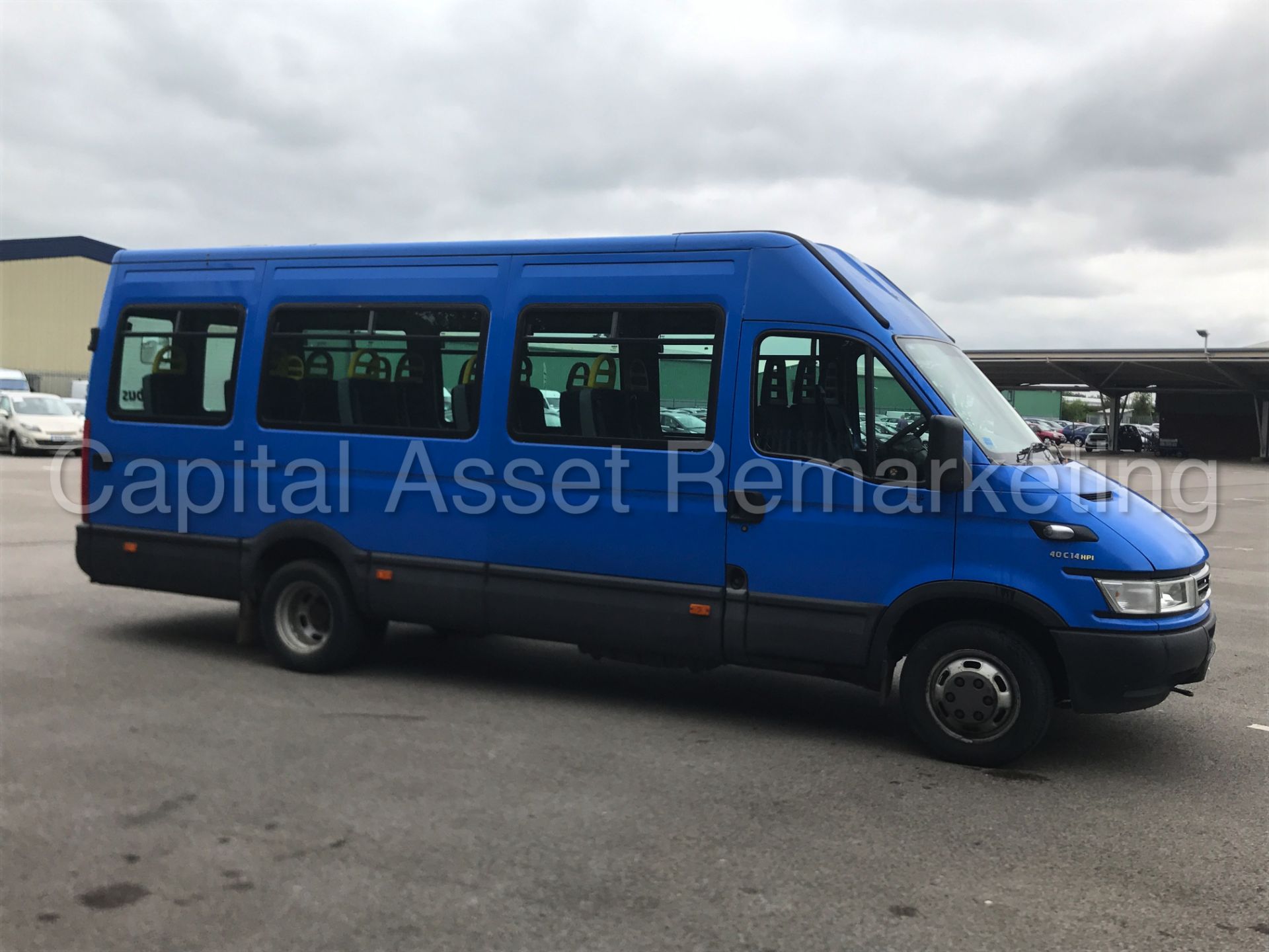 IVECO DAILY 40C14 '17 SEATER COACH / BUS' (2006 MODEL) '3.0 DIESEL - 6 SPEED' *IRIS BUS* (1 OWNER) - Image 10 of 23