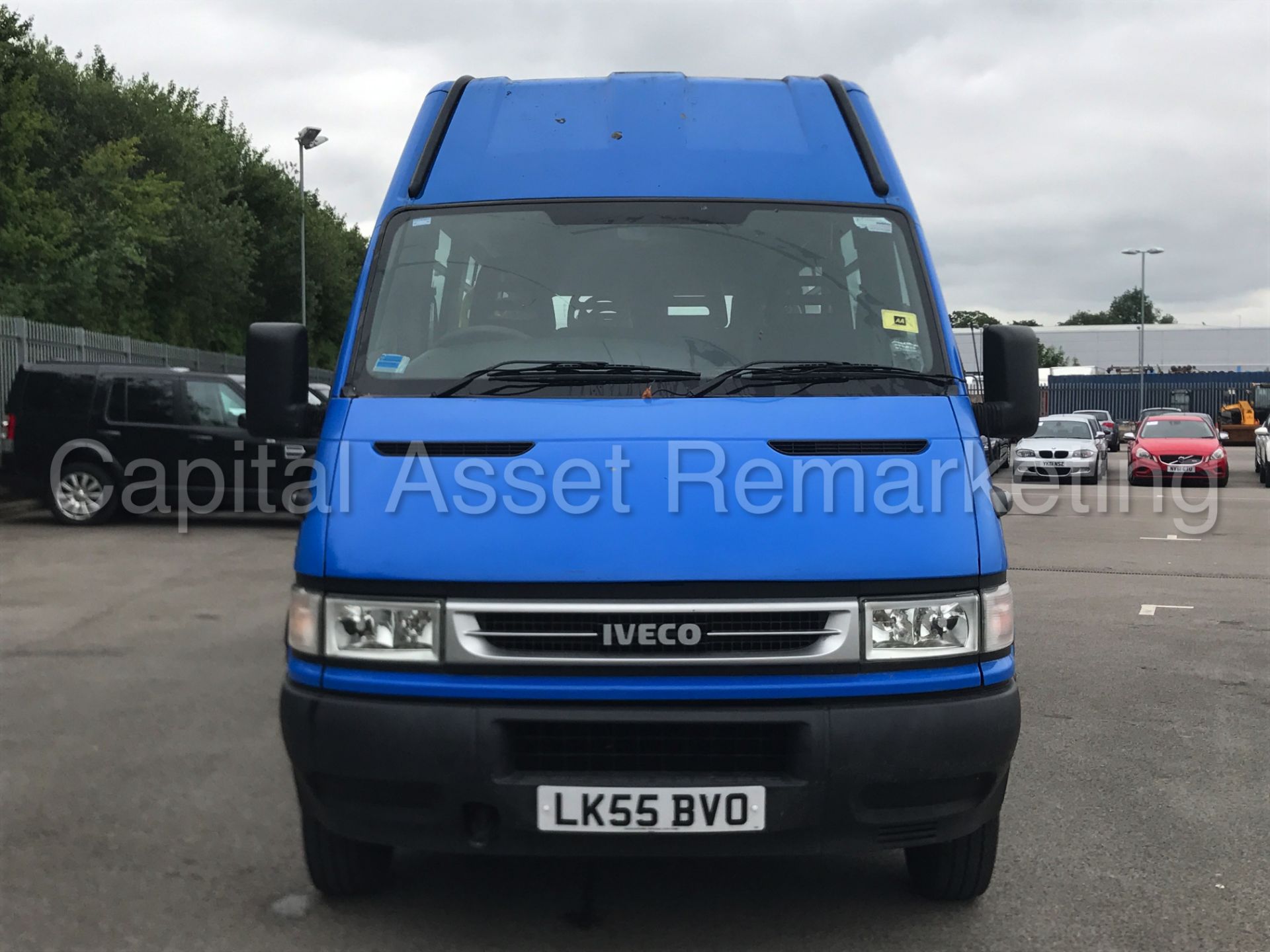 IVECO DAILY 40C14 '17 SEATER COACH / BUS' (2006 MODEL) '3.0 DIESEL - 6 SPEED' *IRIS BUS* (1 OWNER) - Image 3 of 23