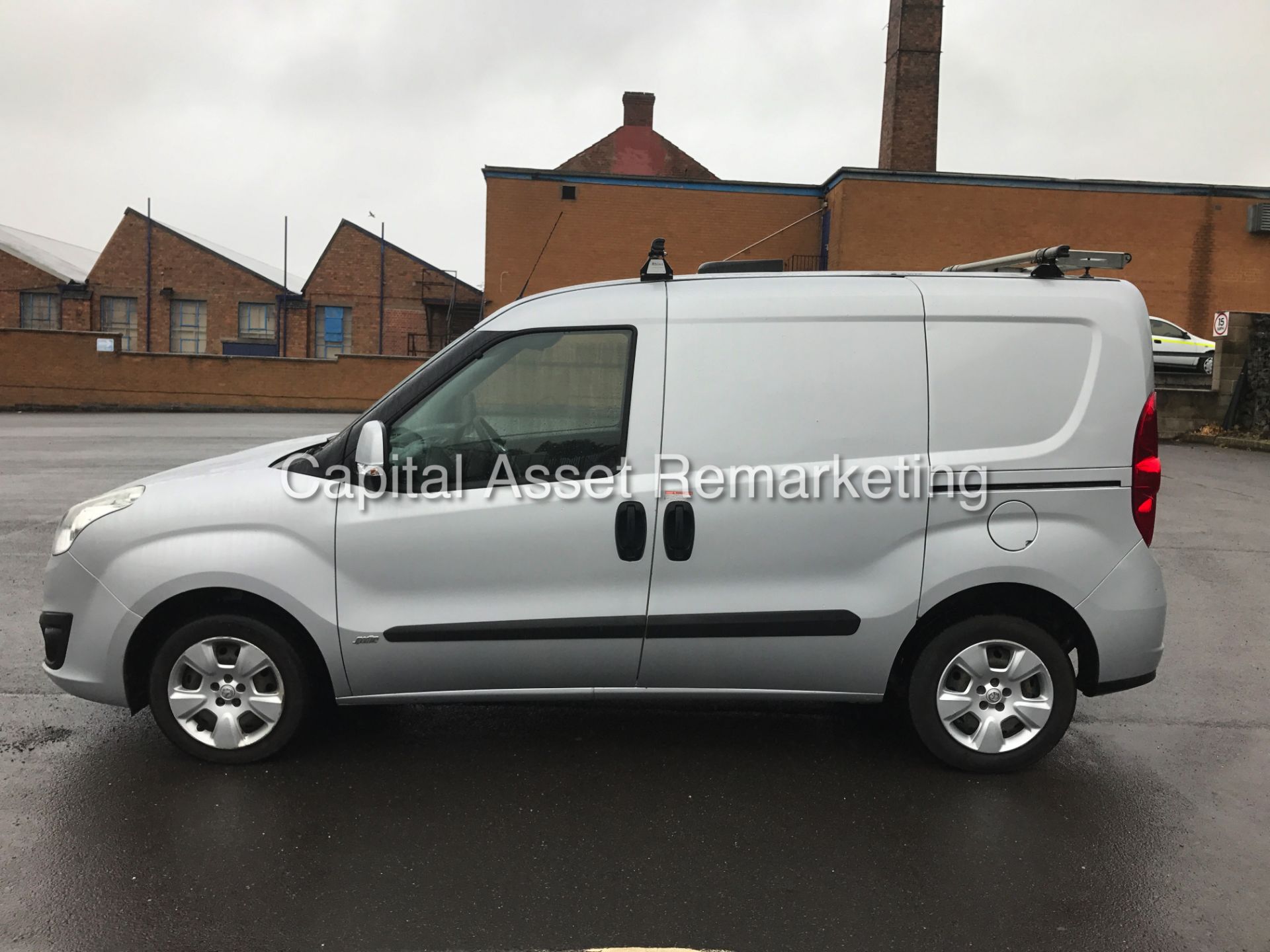 On Sale VAUXHALL COMBO 1.3CDTI "SPORTIVE - 90BHP" 1 OWNER (2013 MODEL) AIR CON - ELEC PACK - Wow!!!! - Image 8 of 15