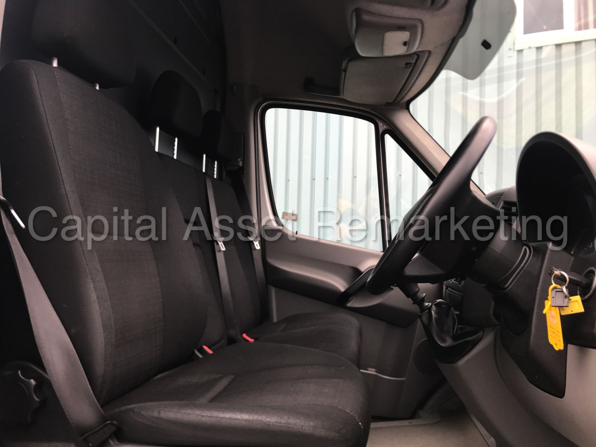 MERCEDES-BENZ SPRINTER 313 CDI 'MWB HI-ROOF' (2014) '130 BHP - 6 SPEED' (1 COMPANY OWNER FROM NEW) - Image 16 of 22