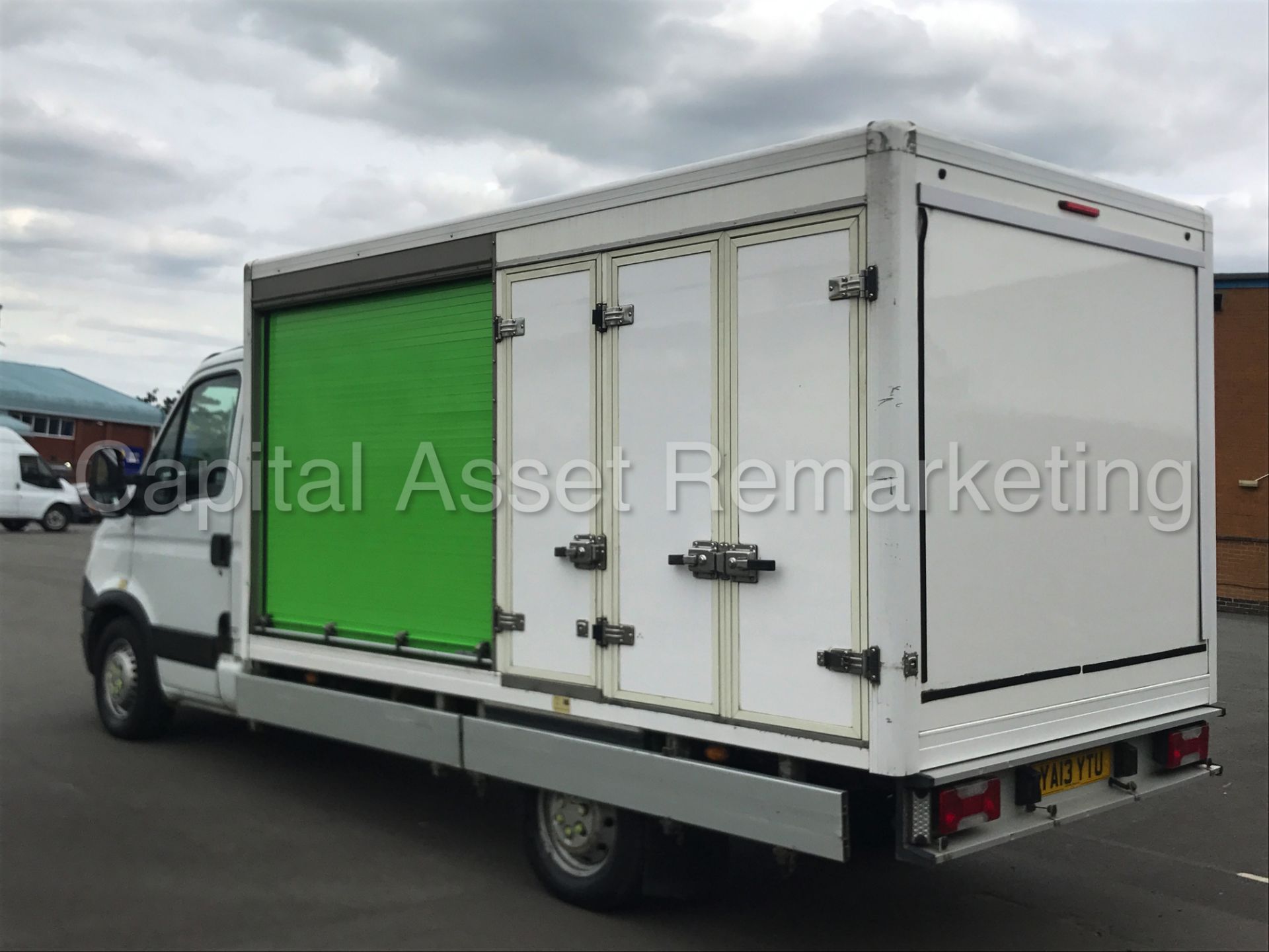 (On Sale) IVECO DAILY 35S11 'LWB - FRIDGE / FREEZER BOX' (2013) '2.3 DIESEL' **OVER NIGHT STANDBY** - Image 4 of 17