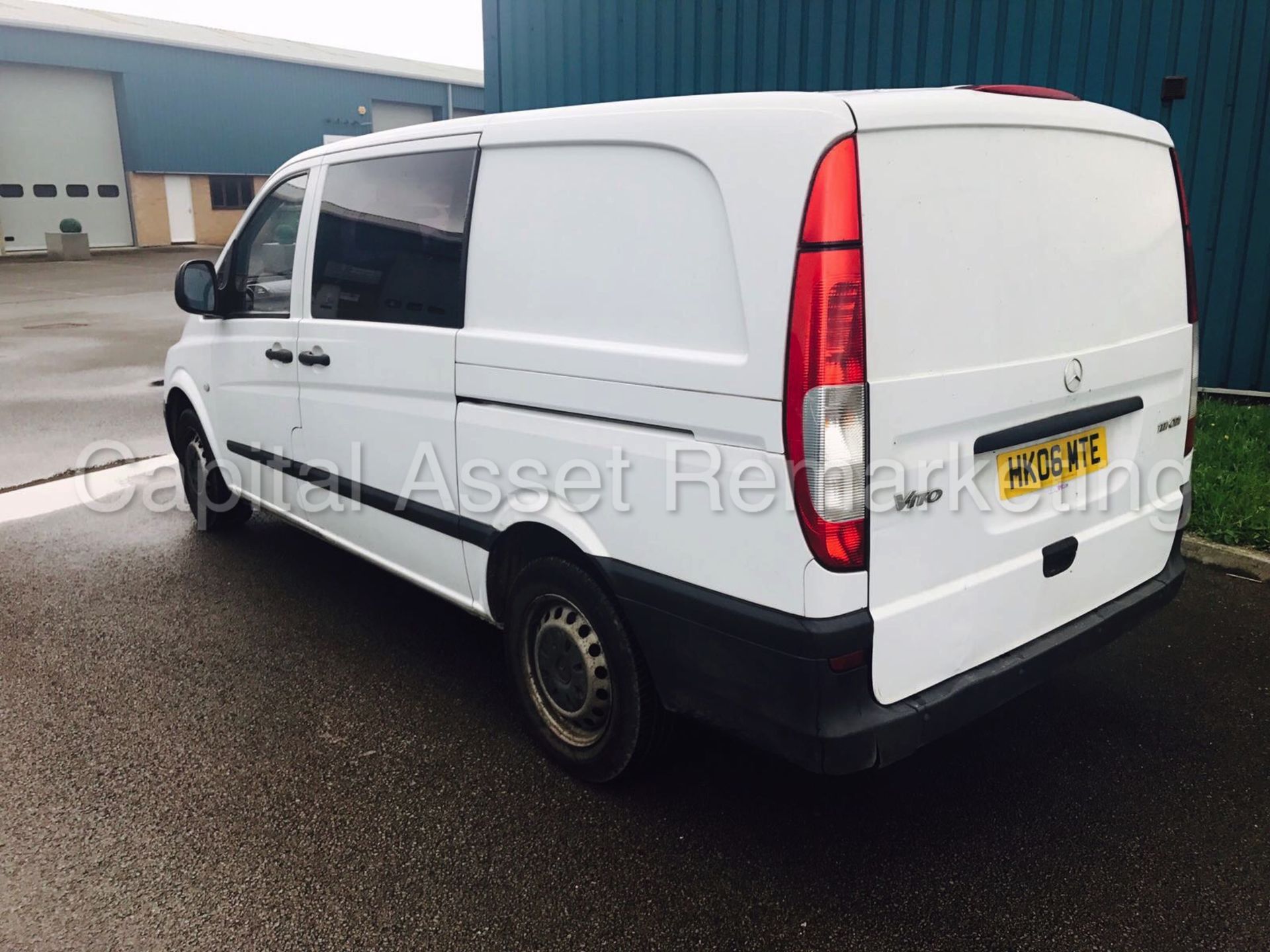 MERCEDES VITO 111 CDI '6 SEATER DUALINER / COMBI VAN' (2006 - 06 REG) '2.1 CDI - 6 SPEED' *AIR CON* - Image 4 of 13