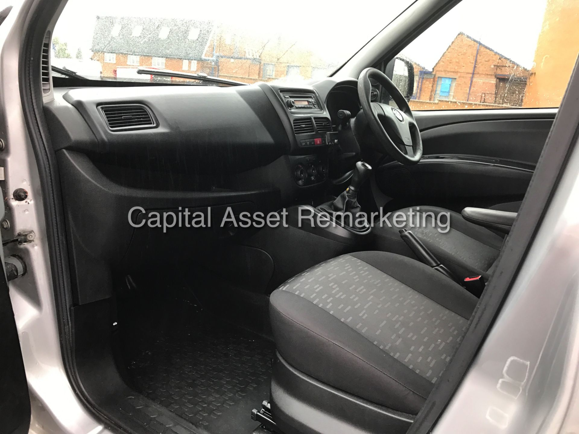 On Sale VAUXHALL COMBO 1.3CDTI "SPORTIVE - 90BHP" 1 OWNER (2013 MODEL) AIR CON - ELEC PACK - Wow!!!! - Image 13 of 15