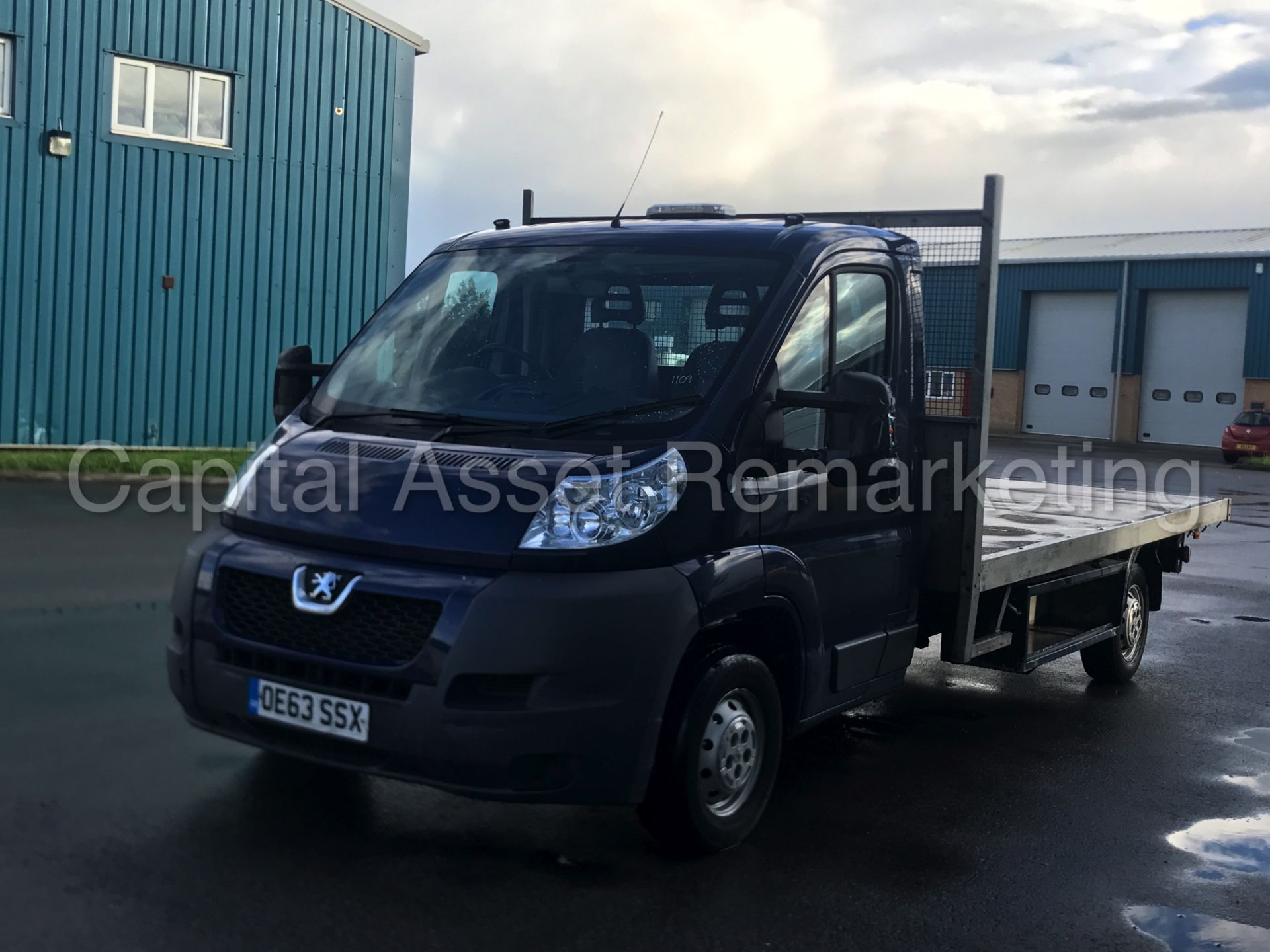 PEUGEOT BOXER 'L3 LWB - 13 FT FLATBED' (2014 MODEL) 2.2 HDI - 130 BHP - 6 SPEED' (1 COMPANY OWNER) - Image 2 of 21