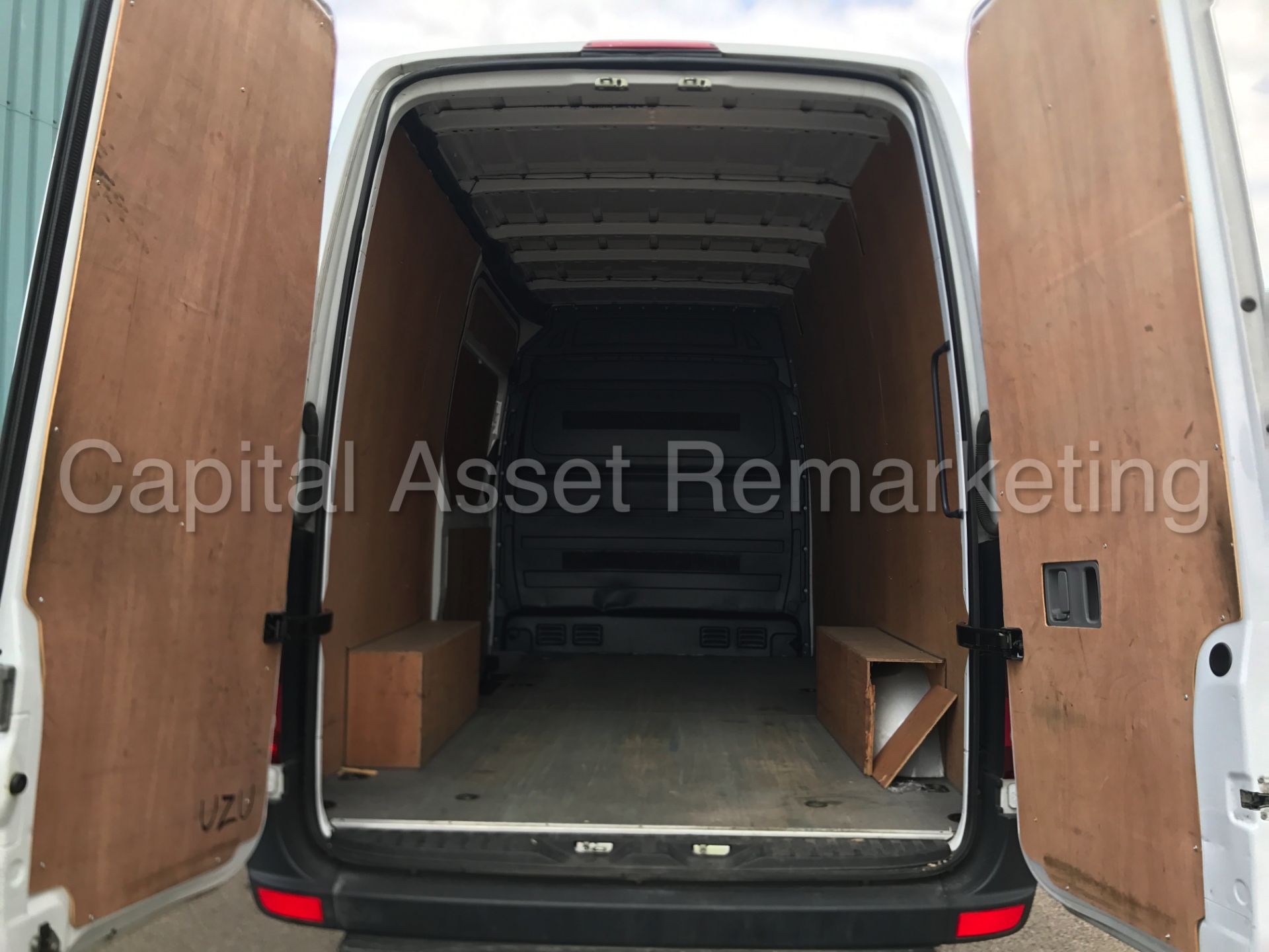 MERCEDES-BENZ SPRINTER 313 CDI 'MWB HI-ROOF' (2014) '130 BHP - 6 SPEED' (1 COMPANY OWNER FROM NEW) - Image 15 of 22