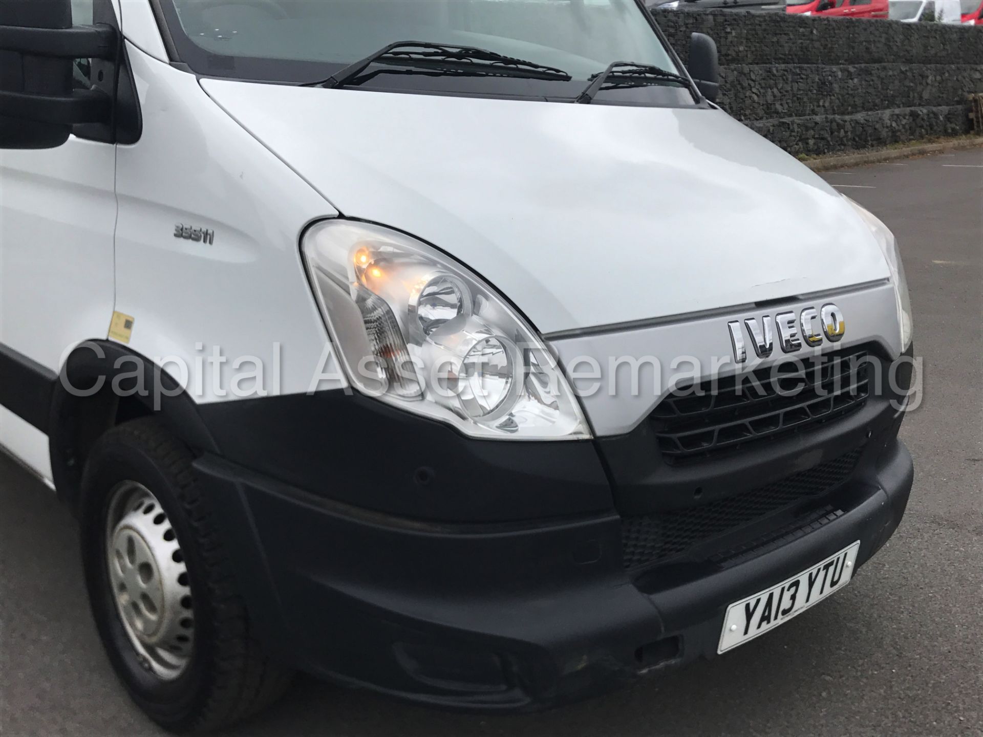 (On Sale) IVECO DAILY 35S11 'LWB - FRIDGE / FREEZER BOX' (2013) '2.3 DIESEL' **OVER NIGHT STANDBY** - Image 9 of 17