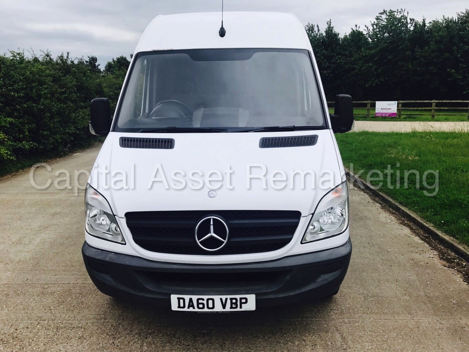 MERCEDES-BENZ SPRINTER 313 CDI 'MWB HI-ROOF' (2011) '130 BHP' (1 FOMRER COMPANY OWNER FROM NEW) - Image 2 of 13