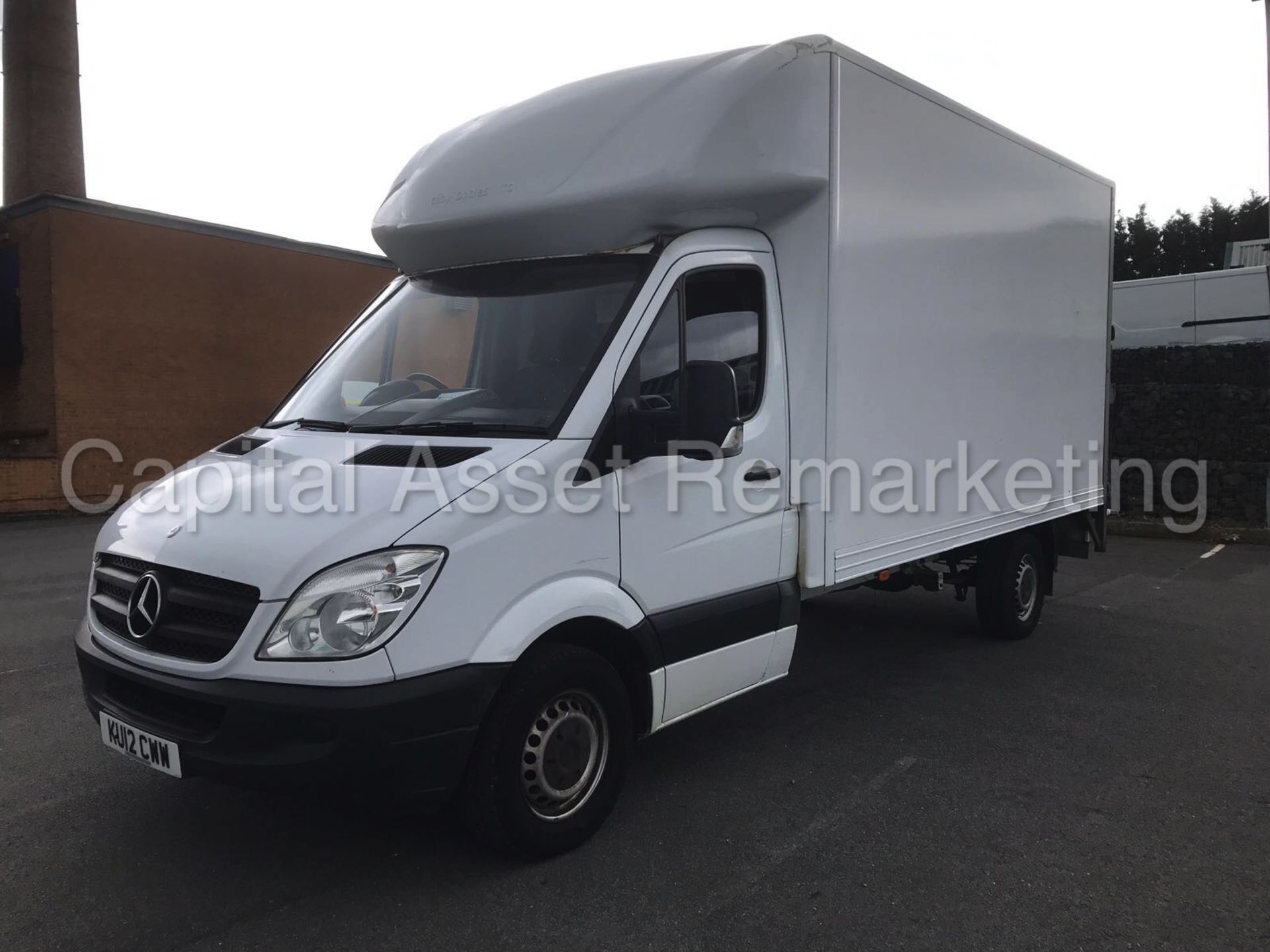 On Sale MERCEDES-BENZ SPRINTER 313CDI 'LWB - LUTON / BOX' (2012 - 12 REG) '130 BHP-6 SPEED'TAIL-LIFT - Image 3 of 12