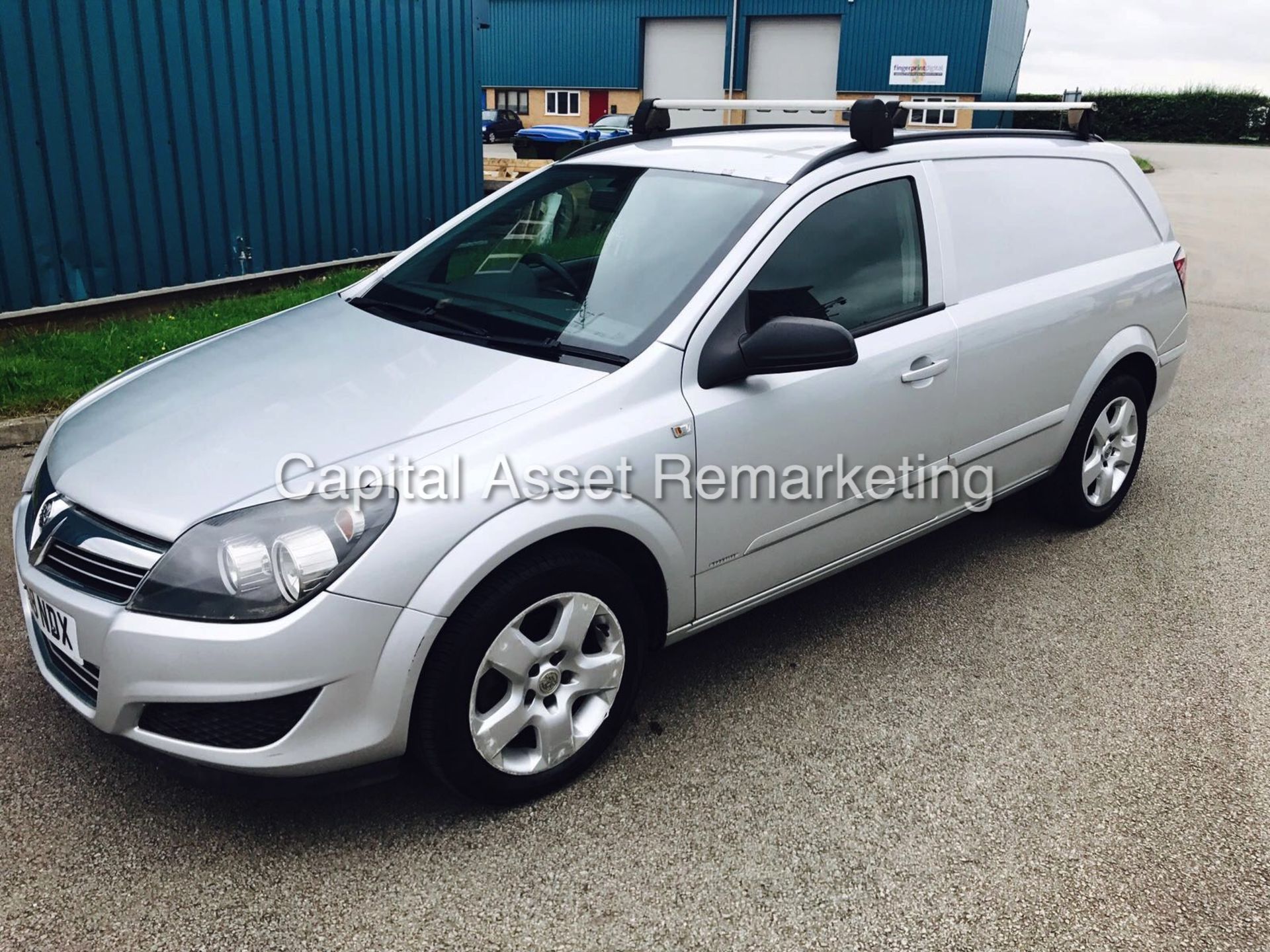 VAUXHALL ASTRA 1.7CDTI "SPORTIVE" 2009 MODEL - AIR CON - ELEC PACK - SILVER - COLOUR CODED - FSH - Image 3 of 8