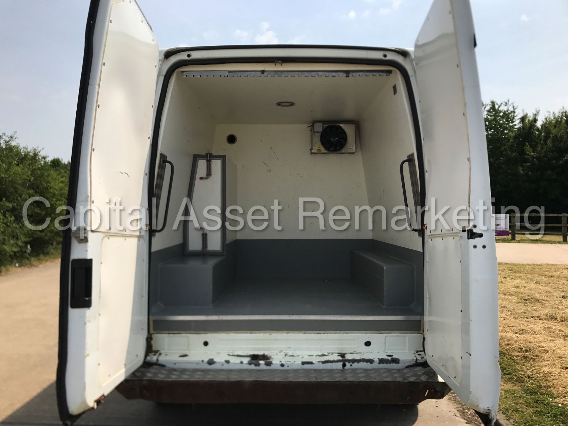 FORD TRANSIT 125 T350L RWD 'LWB - FRIDGE / CHILLER VAN' (2013) '2.2 TDCI - 125 PS - 6 SPEED' - Image 15 of 21