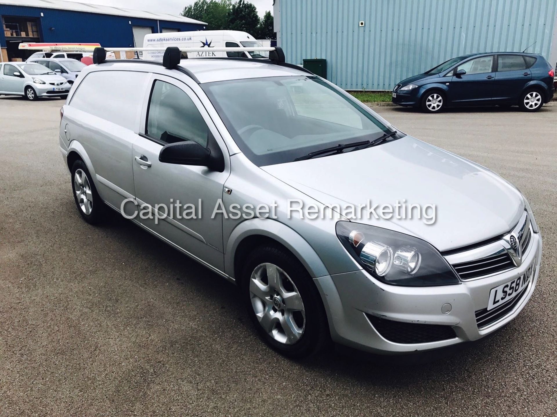 VAUXHALL ASTRA 1.7CDTI "SPORTIVE" 2009 MODEL - AIR CON - ELEC PACK - SILVER - COLOUR CODED - FSH