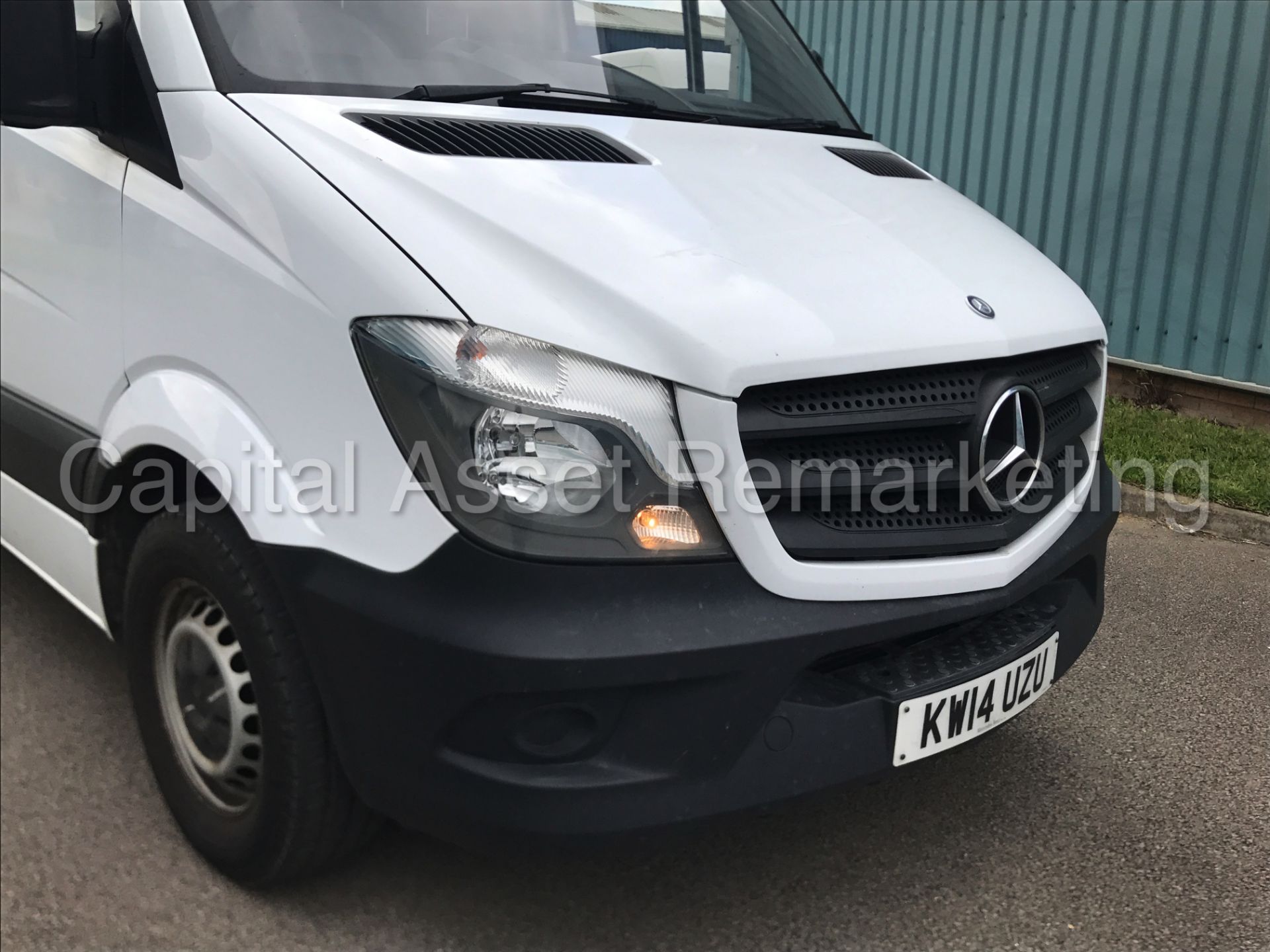 MERCEDES-BENZ SPRINTER 313 CDI 'MWB HI-ROOF' (2014) '130 BHP - 6 SPEED' (1 COMPANY OWNER FROM NEW) - Image 11 of 22