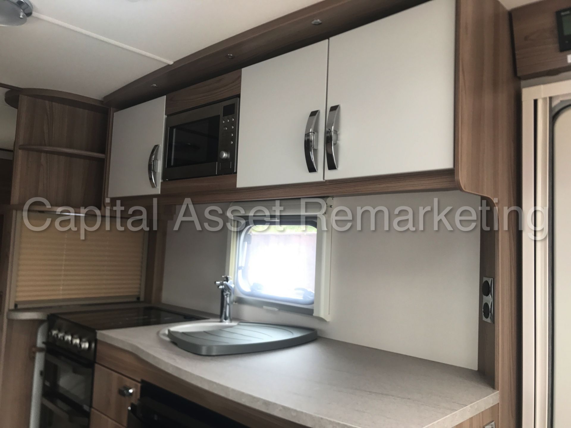 (On sale) 2017 - 'SWIFT - SPRITE QUATTRO FB' TOURING CARAVAN (1 OWNER FROM NEW) **CRIS REGISTERED** - Image 22 of 31