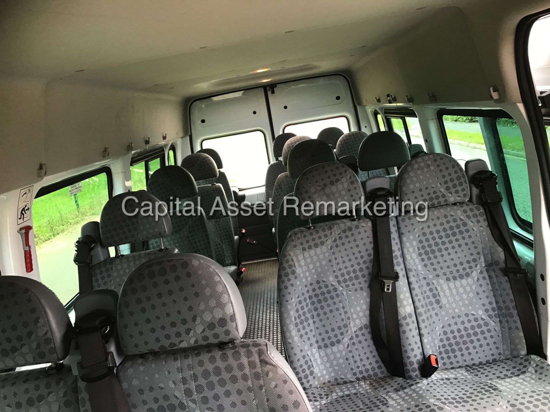 FORD TRANSIT 2.2TDCI "135" LONG WHEEL BASE 17 SEATER MINIBUS / COACH - 1 OWNER - LOW MILES - 14 REG! - Image 17 of 18