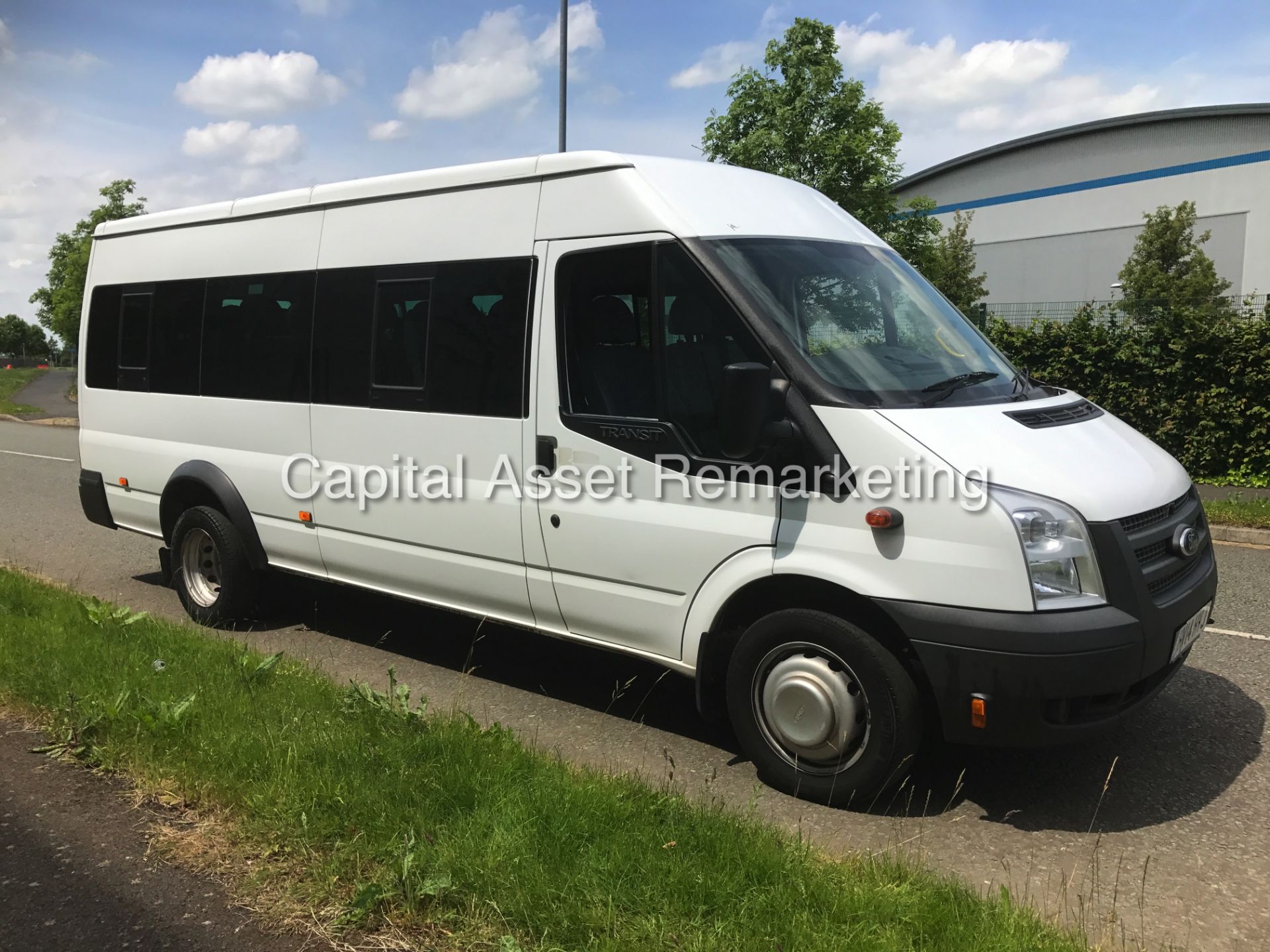 FORD TRANSIT 2.2TDCI "135" LONG WHEEL BASE 17 SEATER MINIBUS / COACH - 1 OWNER - LOW MILES - 14 REG! - Image 12 of 18