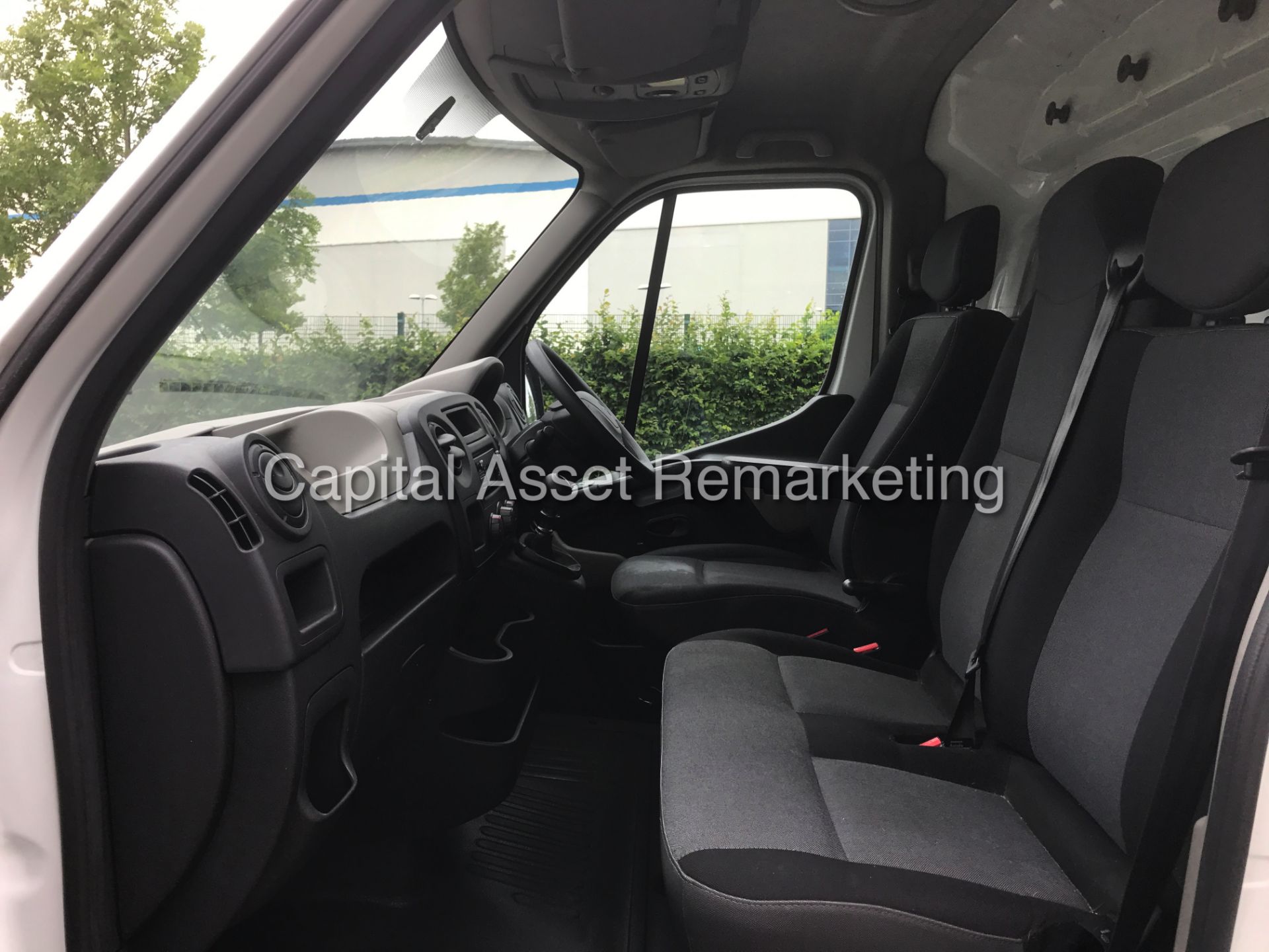 RENUALT MASTER 2.3DCI "125BHP - 6 SPEED" LWB / HI TOP (13 REG) IDEAL CAMPER CONVERSION - Image 11 of 16