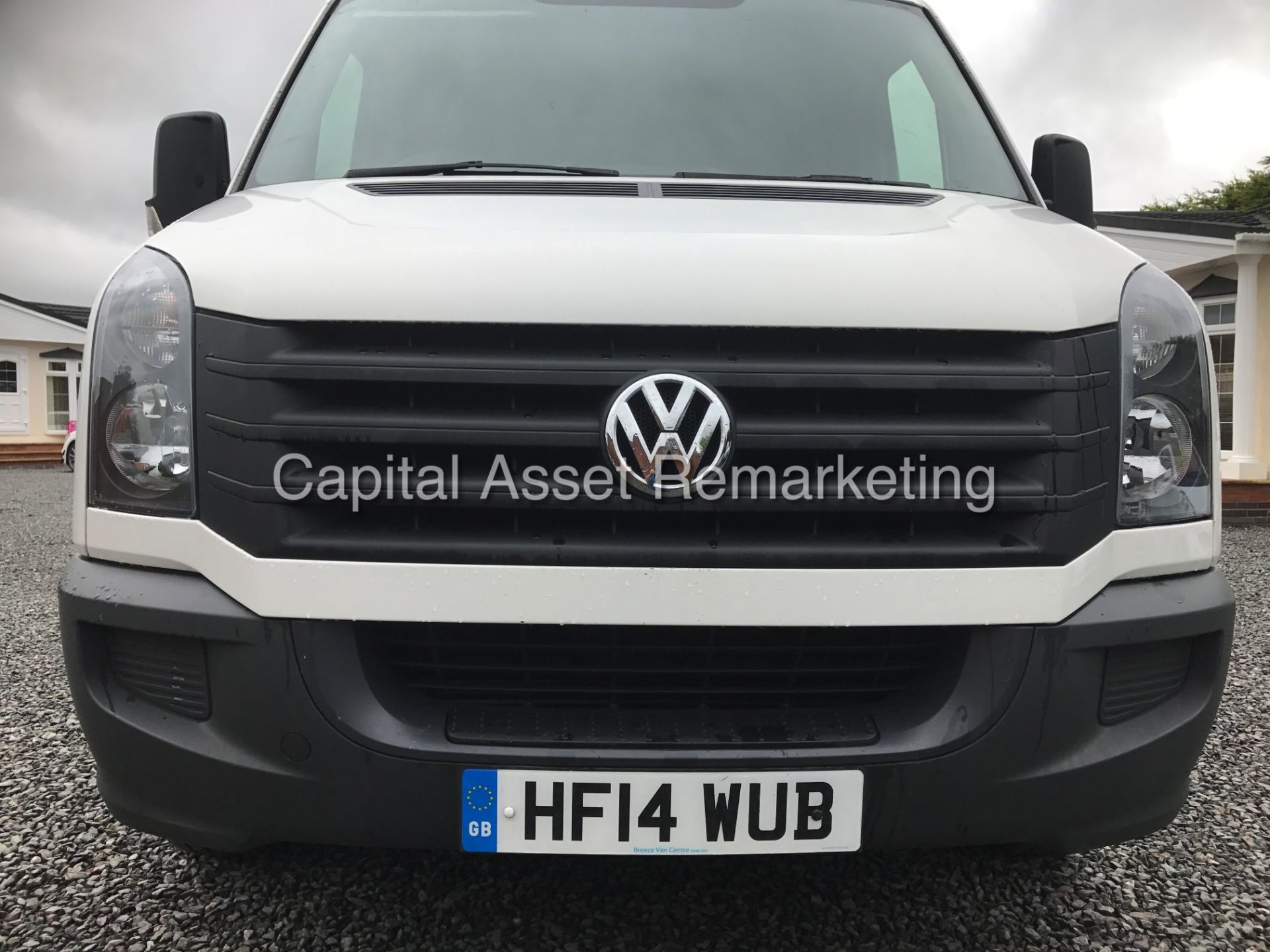 VOLKSWAGEN CRAFTER 2.0TDI "109" 6 SPEED - 1 OWNER - ELEC PACK - AIR CON - MASSIVE SPEC - WOW!!!! - Image 3 of 12