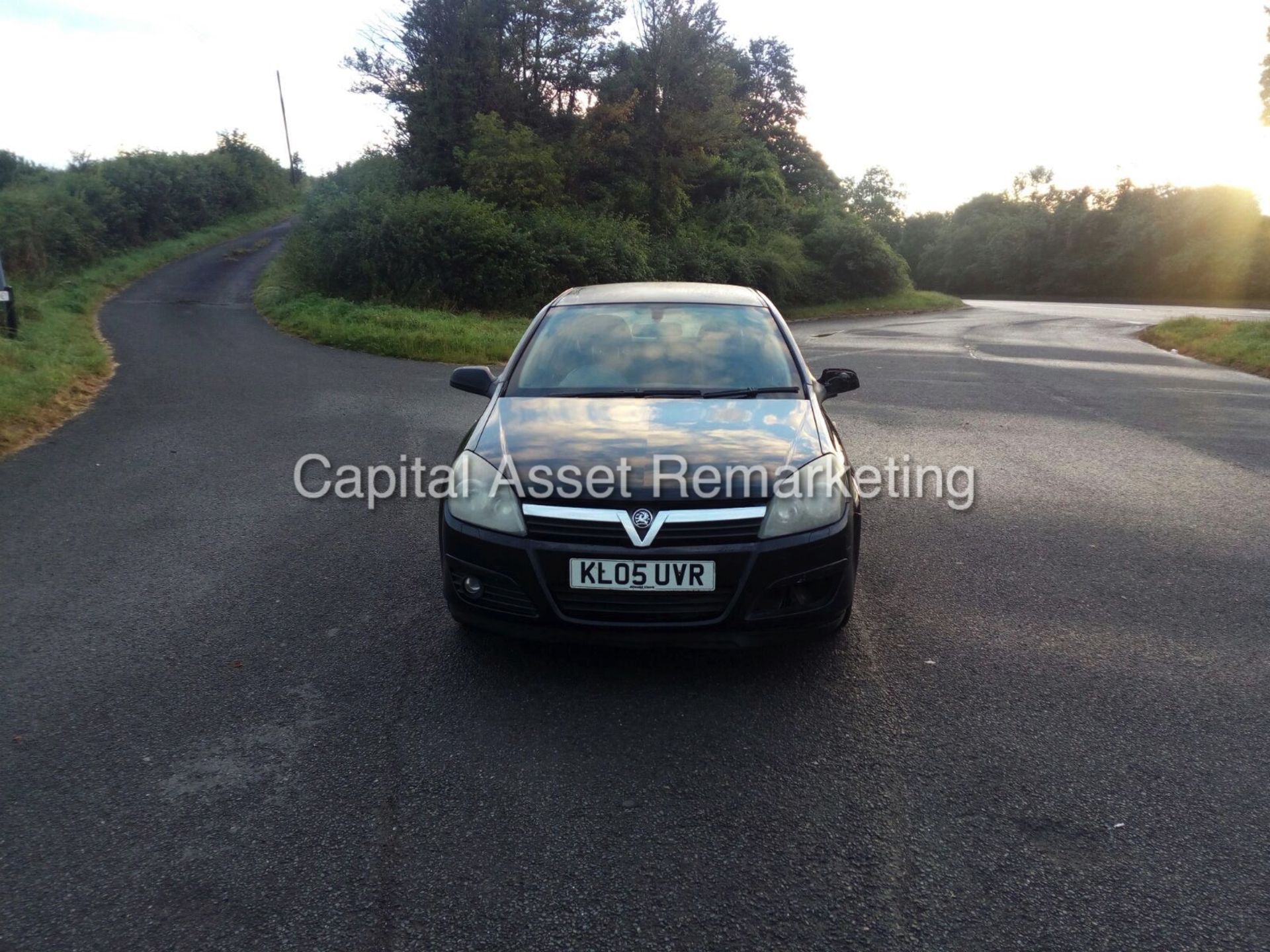 On Sale VAUXHALL ASTRA 1.6 "SXI - BLACK EDITION" HATCHBACK - AIR CON - ELEC PACK - ALLOYS - NO VAT - Image 2 of 8