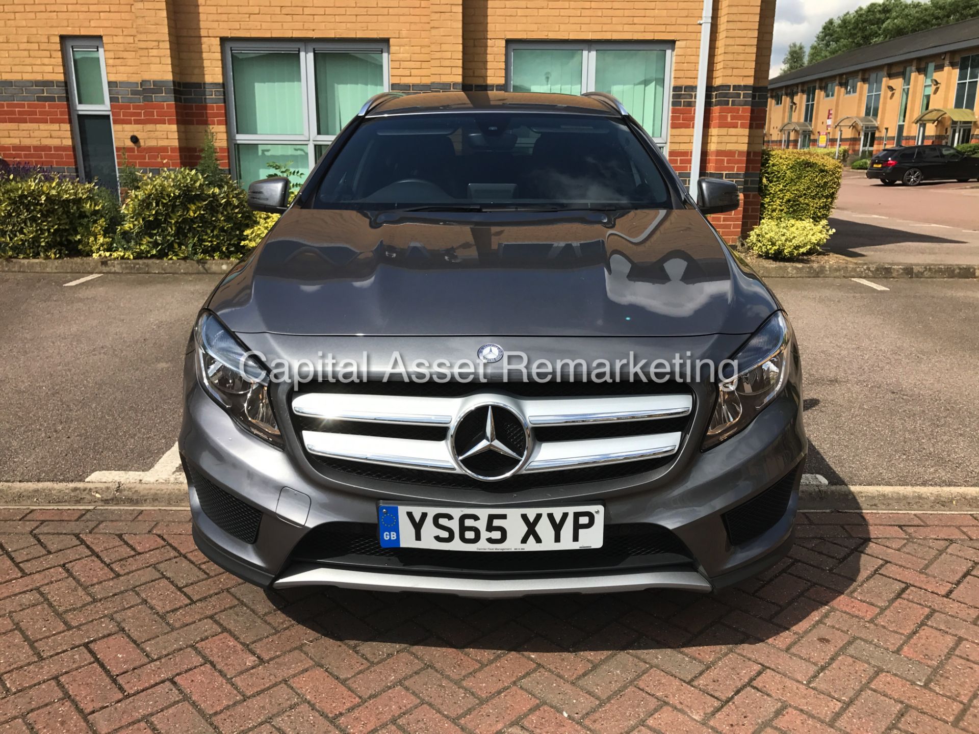 (On Sale) MERCEDES - BENZ GLA 220d "AMG LINE" 4 MATIC - 7G TRONIC AUTO - (2016 MODEL) 1 OWNER - Image 3 of 25