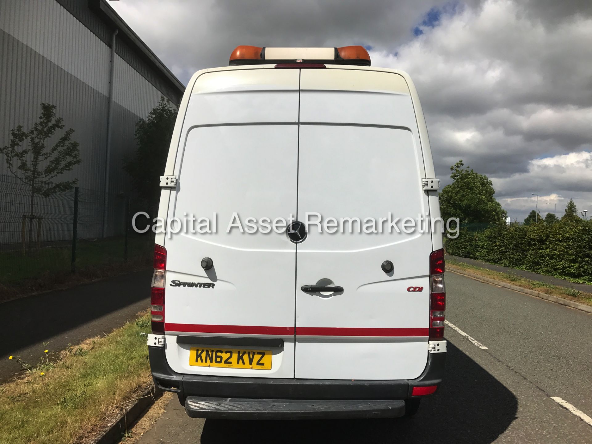 MERCEDES SPRINTER 313CDI "130BHP-6 SPEED" MWB / HI TOP (2013 MODEL) 1 OWNER FSH - CRUISE -ELEC PACK - Image 7 of 18