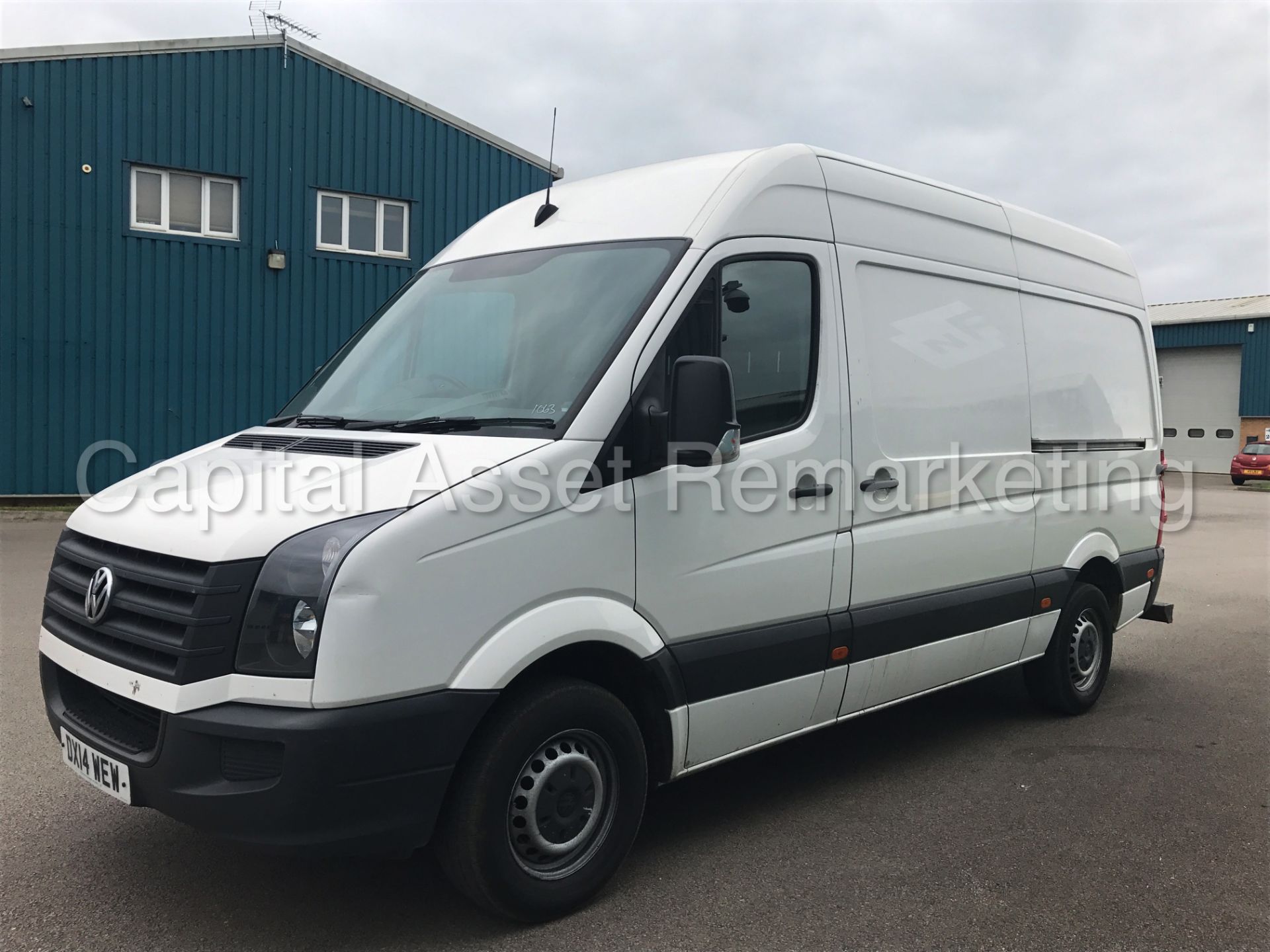 VOLKSWAGEN CRAFTER CR35 'MWB HI-ROOF' (2014) '2.0 TDI - 109 PS - 6 SPEED' *1 COMPANY OWNER FROM NEW*