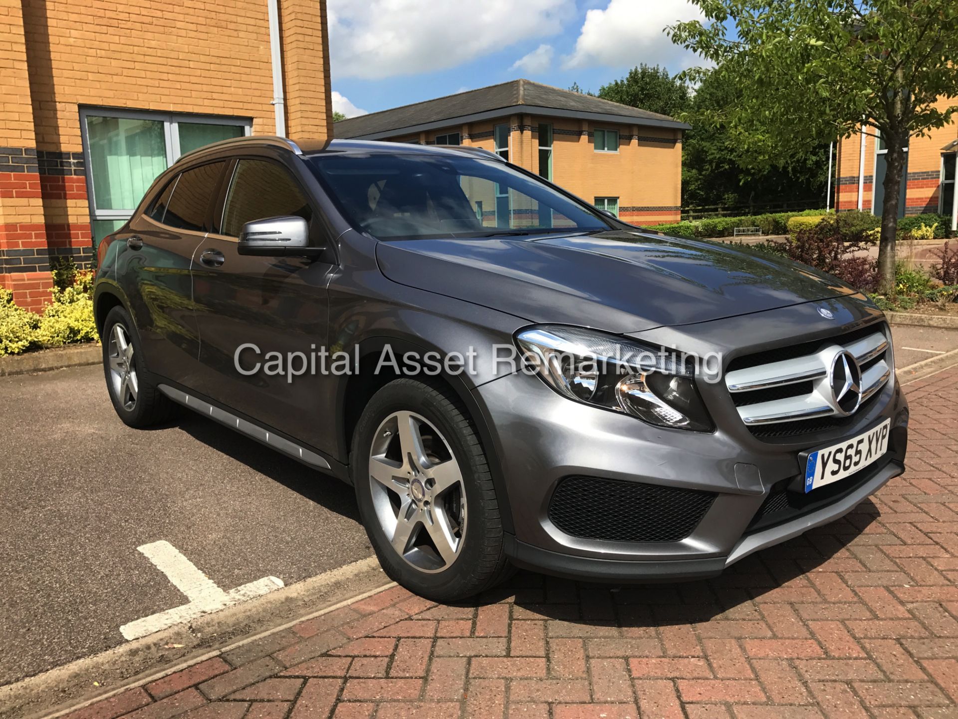 (On Sale) MERCEDES - BENZ GLA 220d "AMG LINE" 4 MATIC - 7G TRONIC AUTO - (2016 MODEL) 1 OWNER - Image 2 of 25