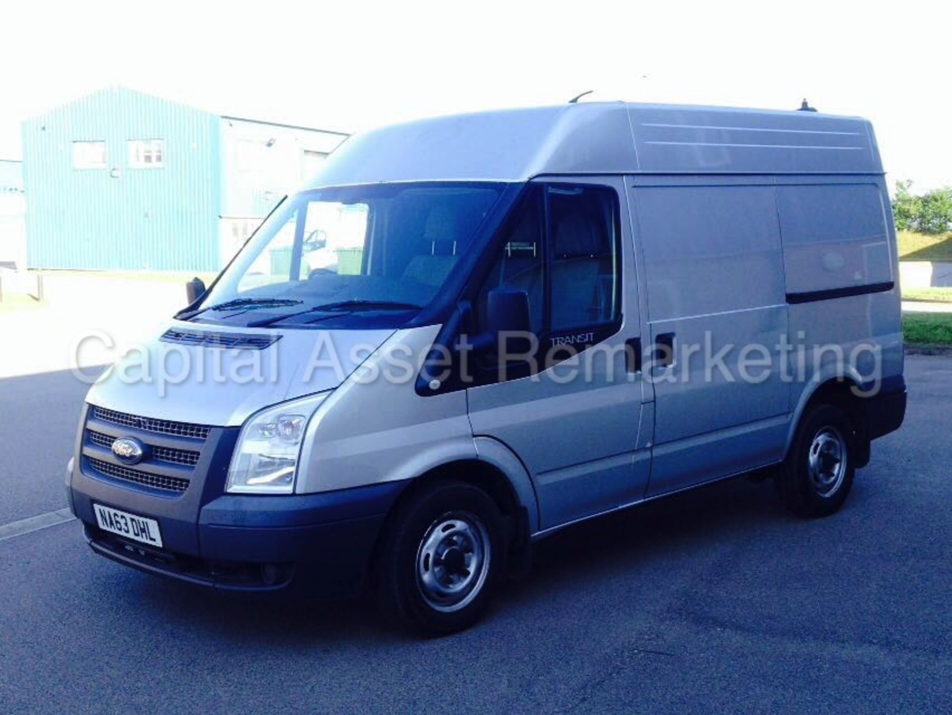 FORD TRANSIT 100 T280 FWD 'SWB HI-ROOF' (2014 MODEL) '2.2 TDCI - 100 PS - 6 SPEED' **AIR CON** - Image 3 of 21