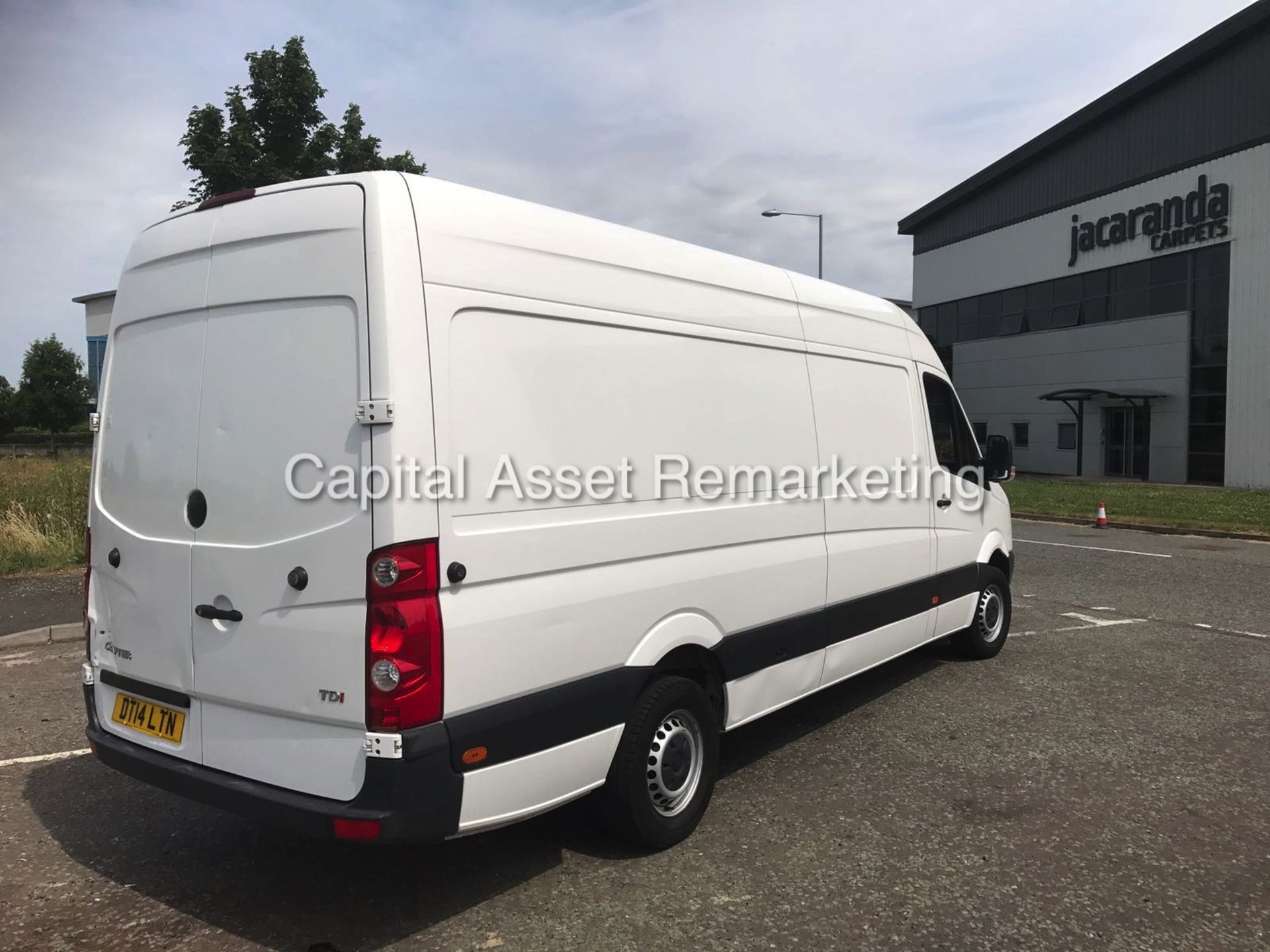 (ON SALE) VOLKSWAGEN CRAFTER 2.0TDI CR35 "136BHP - 6 SPEED" LWB / HI TOP (14 REG-NEW SHAPE) ONLY 63K - Image 4 of 14