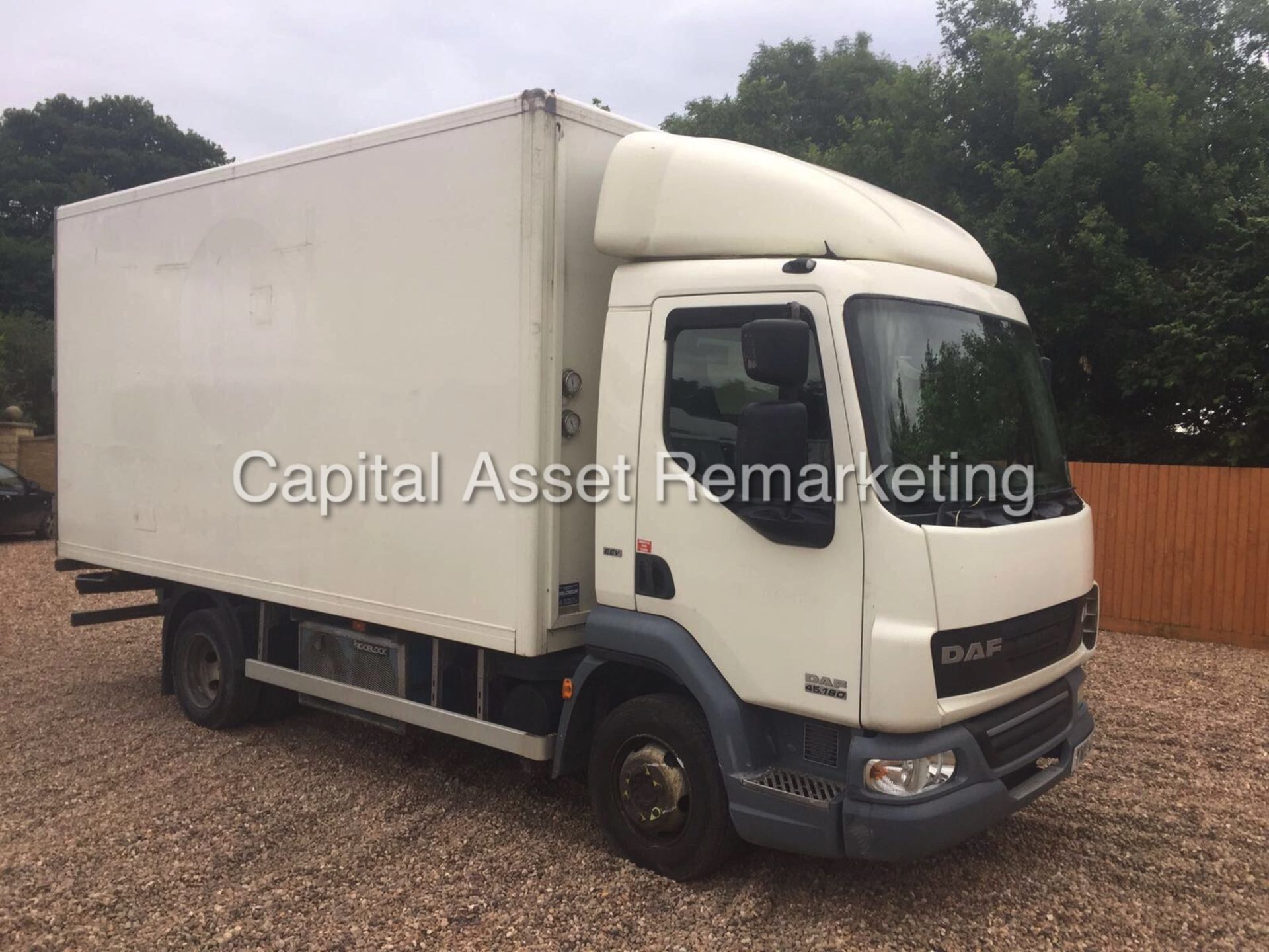 DAF TRUCKS LF45 "180BHP" 16FT FRIDGE/FREEZER(2010)7.5KG "LEZ COMPLIANT" LONG PLATE -LOW MILES-NO VAT