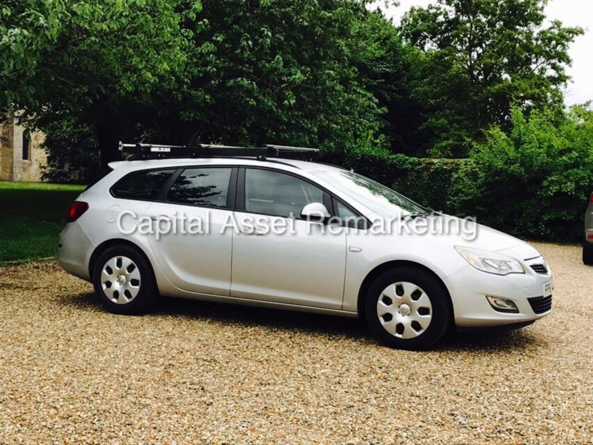 (ON SALE) VAUXHALL ASTRA 'EXCLUSIVE' (2012 MODEL) '1.7 CDTI - ECOFLEX - 6 SPEED' *AIR CON* (1 OWNER) - Image 2 of 19