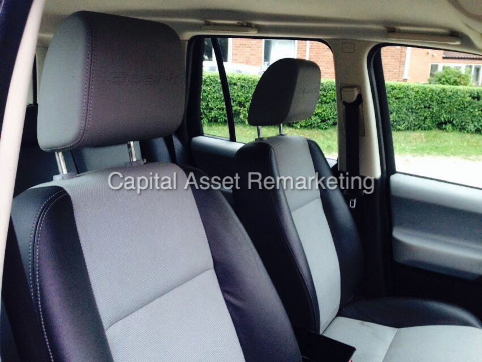 LAND ROVER FREELANDER 'SPORT LE' (2010) 'TD4 - STOP/START - 6 SPEED - LEATHER - AIR CON' *HUGE SPEC* - Image 12 of 16