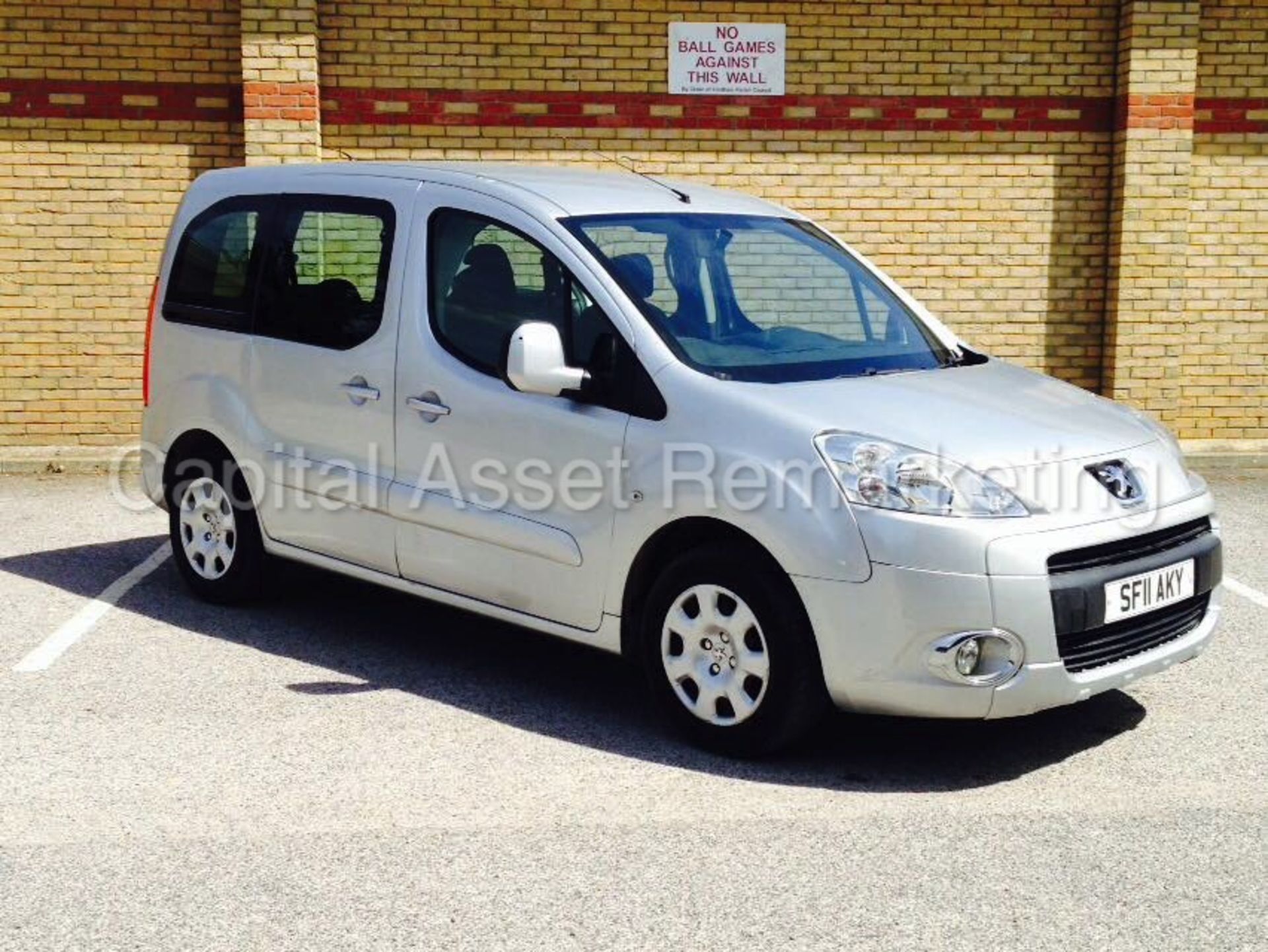 PEUGEOT PARTNER 'TEPEE S' *5 SEATER* (2011) '1.6 HDI - AIR CON' *WHEEL CHAIR ACCESS* (NO VAT)