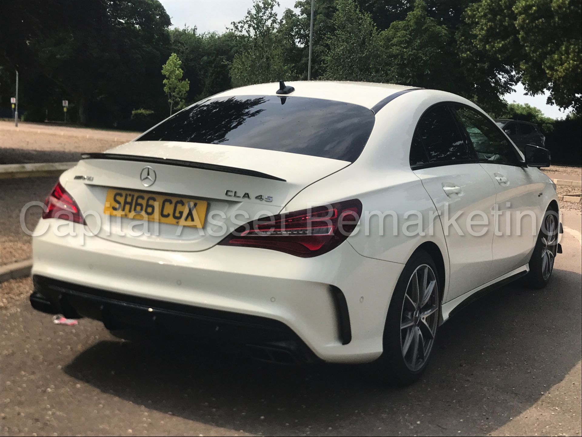 MERCEDES-BENZ CLA 45 'AMG 4-MATIC' (2017 MODEL) AUTO - LEATHER - SAT NAV - AERO KIT **MONSTER SPEC** - Image 14 of 45