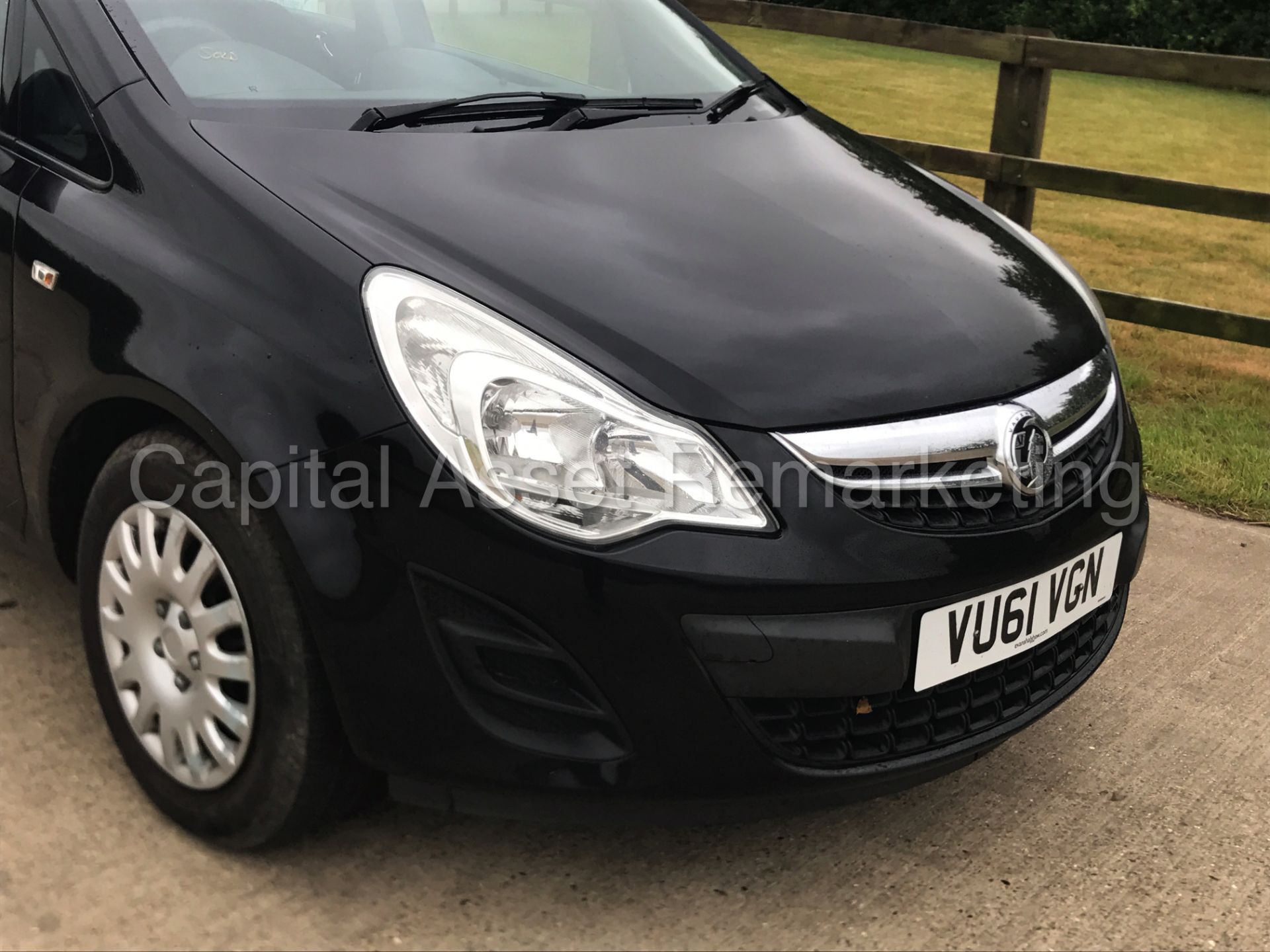 (On Sale) VAUXHALL CORSA 'EXCLUSIVE' 5 DOOR HATCHBACK (2012 MODEL) 'CDTI - 5 SPEED - A/C' - Image 11 of 23