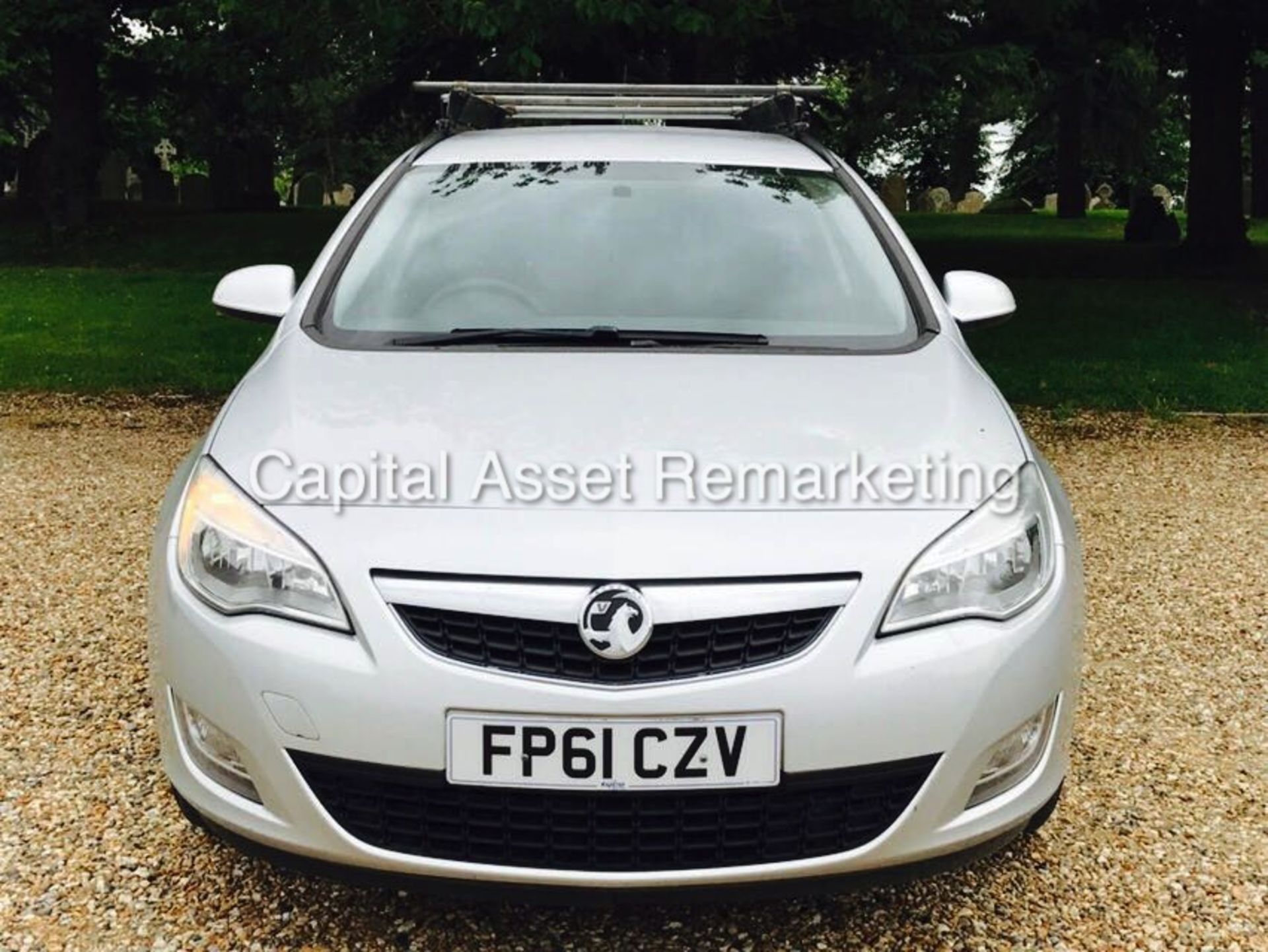 (ON SALE) VAUXHALL ASTRA 'EXCLUSIVE' (2012 MODEL) '1.7 CDTI - ECOFLEX - 6 SPEED' *AIR CON* (1 OWNER) - Image 3 of 19