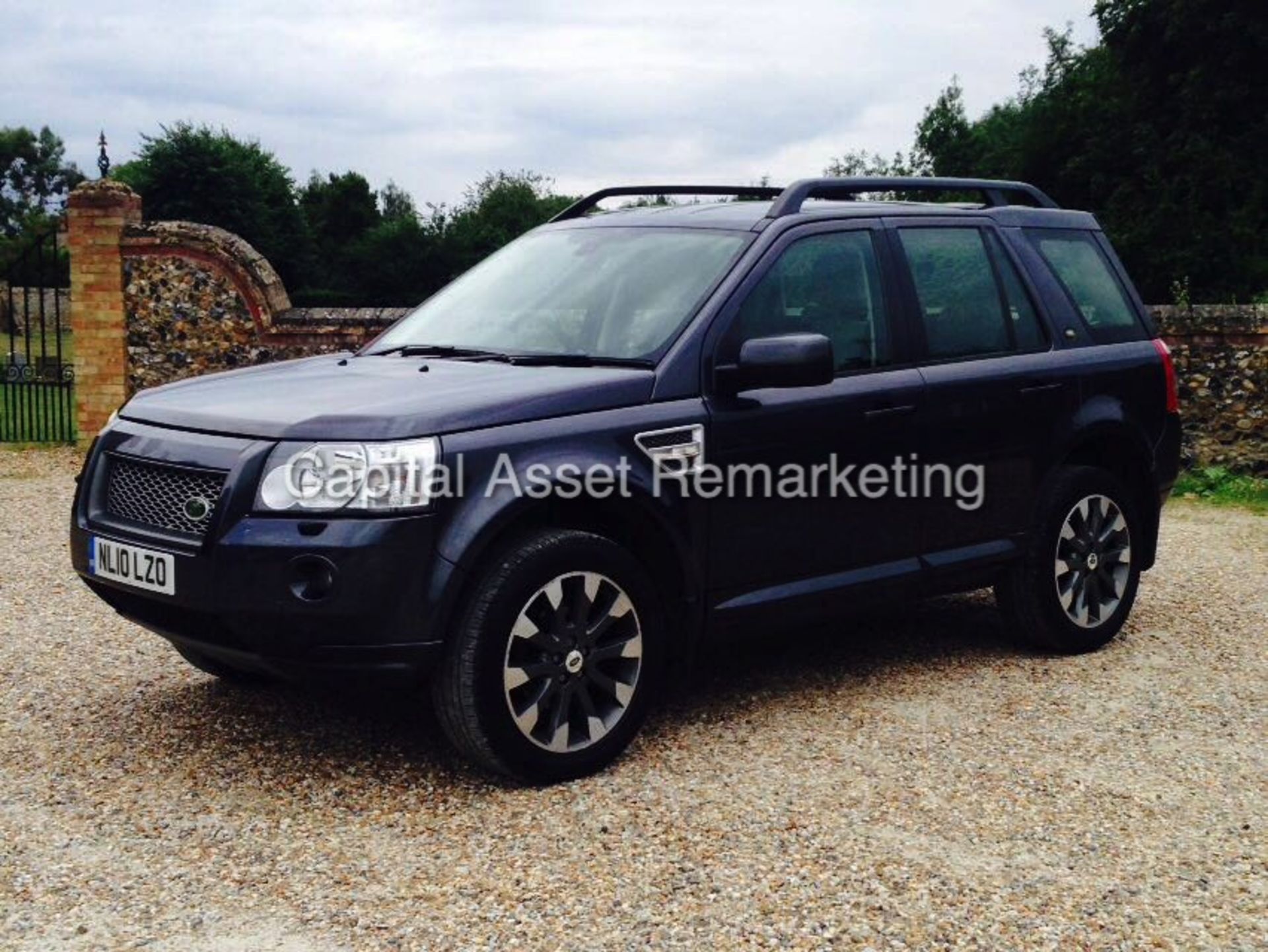 LAND ROVER FREELANDER 'SPORT LE' (2010) 'TD4 - STOP/START - 6 SPEED - LEATHER - AIR CON' *HUGE SPEC* - Image 2 of 16