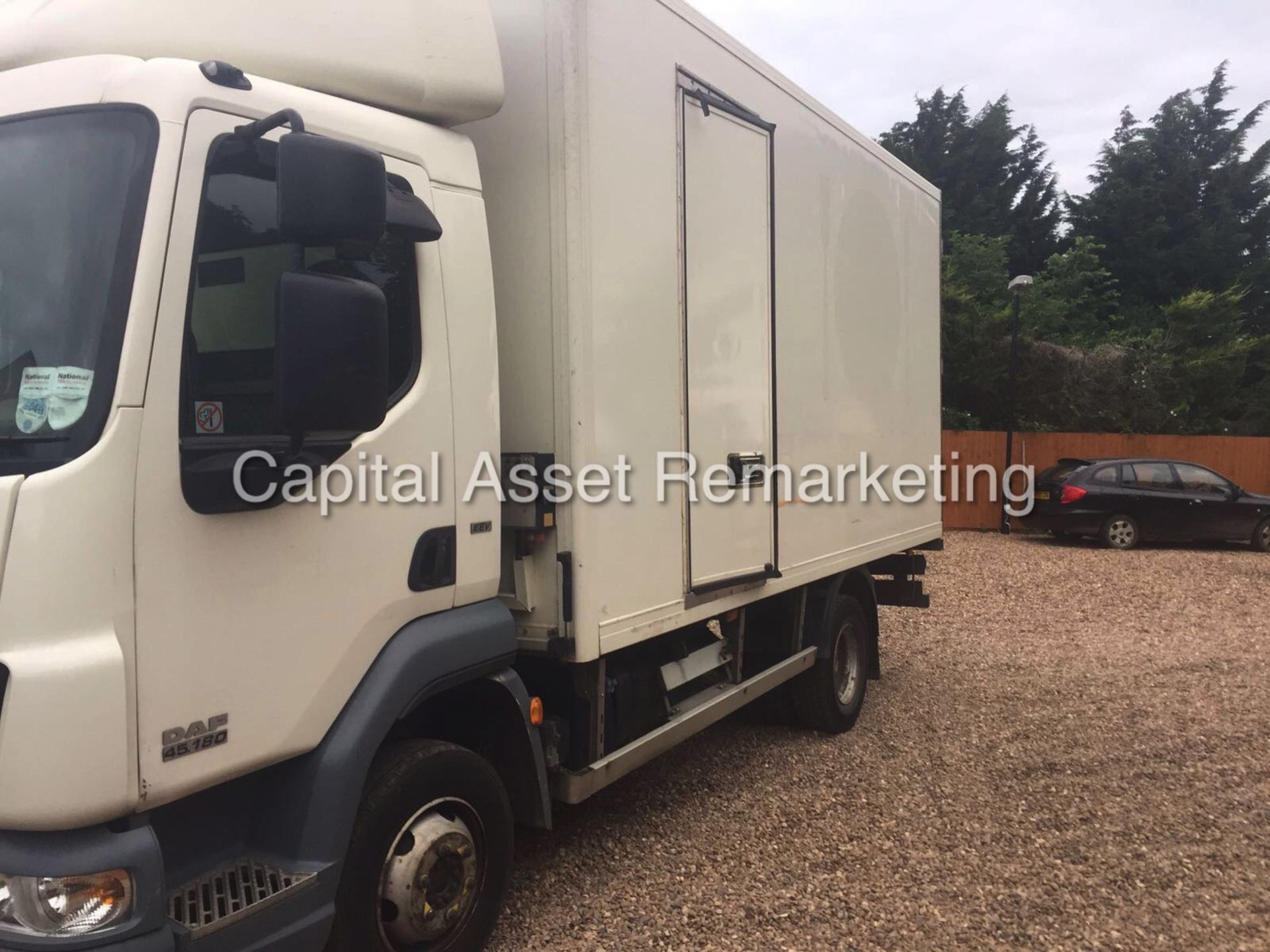 DAF TRUCKS LF45 "180BHP" 16FT FRIDGE/FREEZER(2010)7.5KG "LEZ COMPLIANT" LONG PLATE -LOW MILES-NO VAT - Image 4 of 14