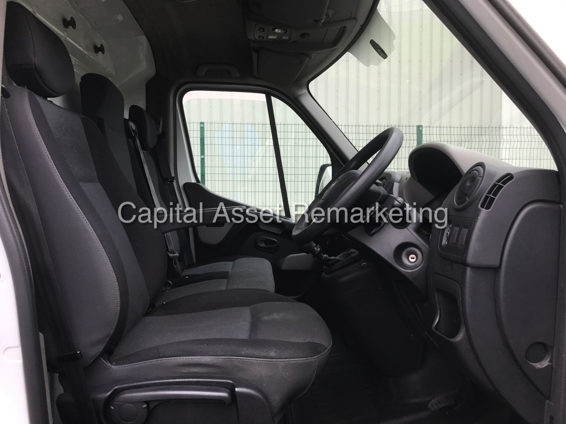 RENAULT MASTER 2.3DCI "125BHP - 6 SPEED" LWB / HI TOP (13 REG - NEW SHAPE) ELEC PACK - Image 7 of 16