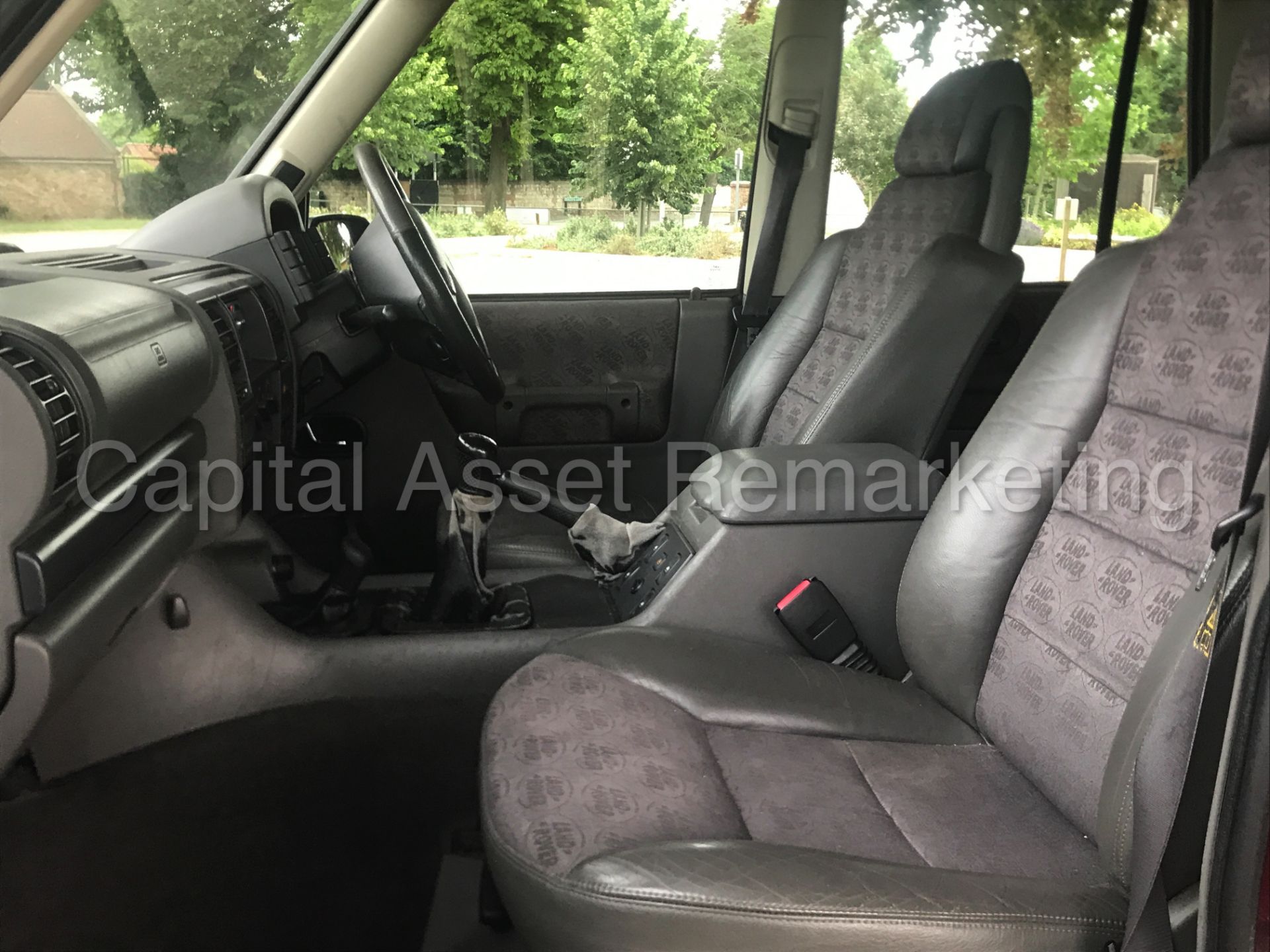 (On Sale) LAND ROVER DISCOVERY 'XS EDITION' (2000) 'TD5 - 7 SEATER - LEATHER' (NO VAT - SAVE 20%) - Image 15 of 27