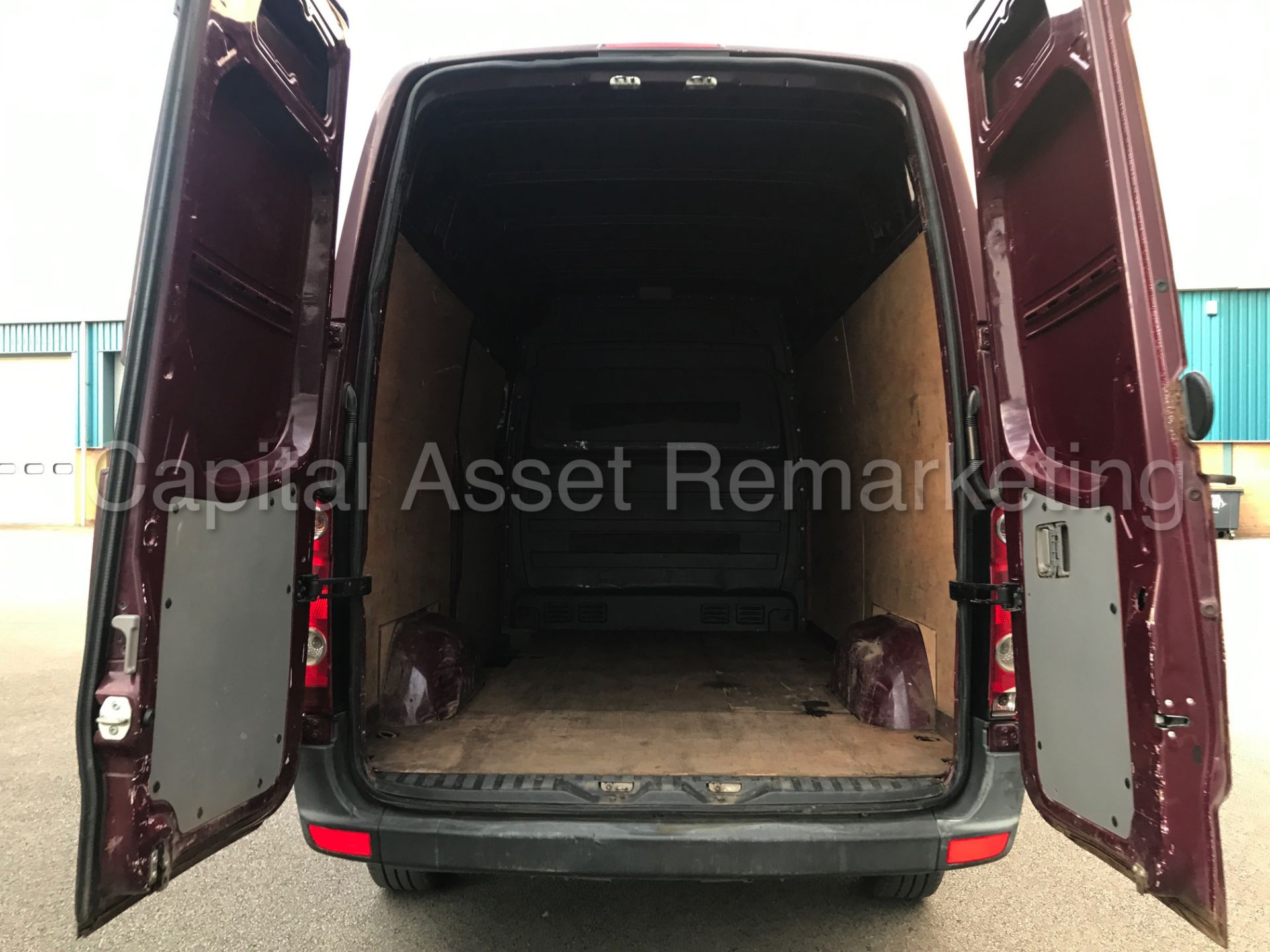 (On Sale) VOLKSWAGEN CRAFTER CR35 'MWB HI-ROOF' (2009) '2.5 TDI - 109 PS - 6 SPEED' **LOW MILES** - Image 18 of 26