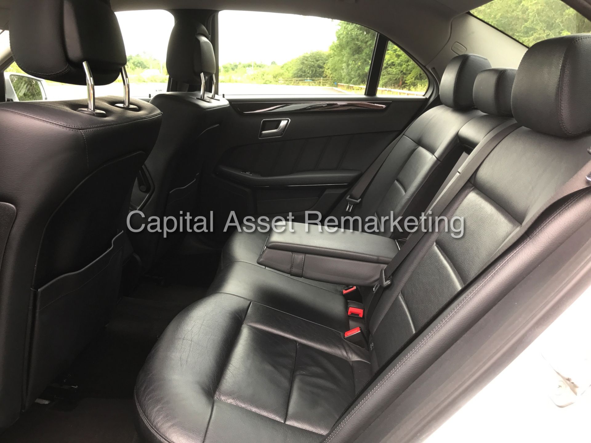 (On Sale) MERCEDES E300d AUTO BLUETEC DIESEL HYBRID - 13 REG - LEATHER - MASSIVE SPEC - 1 OWNER' - Image 23 of 23