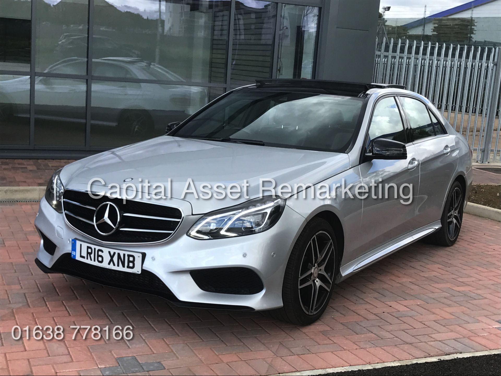 MERCEDES E220d "AMG NIGHT EDITION PREMIUM" 7G (16 REG) LEATHER - PAN ROOF - SAT NAV' **HUGE SPEC** - Image 2 of 26