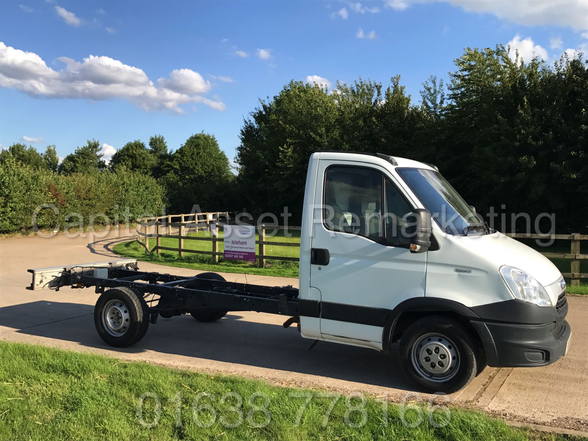 (On Sale) IVECO DAILY 35S11 'LWB - CHASSIS CAB' (2013 MODEL) '2.3 DIESEL - 110 BHP - 6 SPEED' - Image 10 of 19