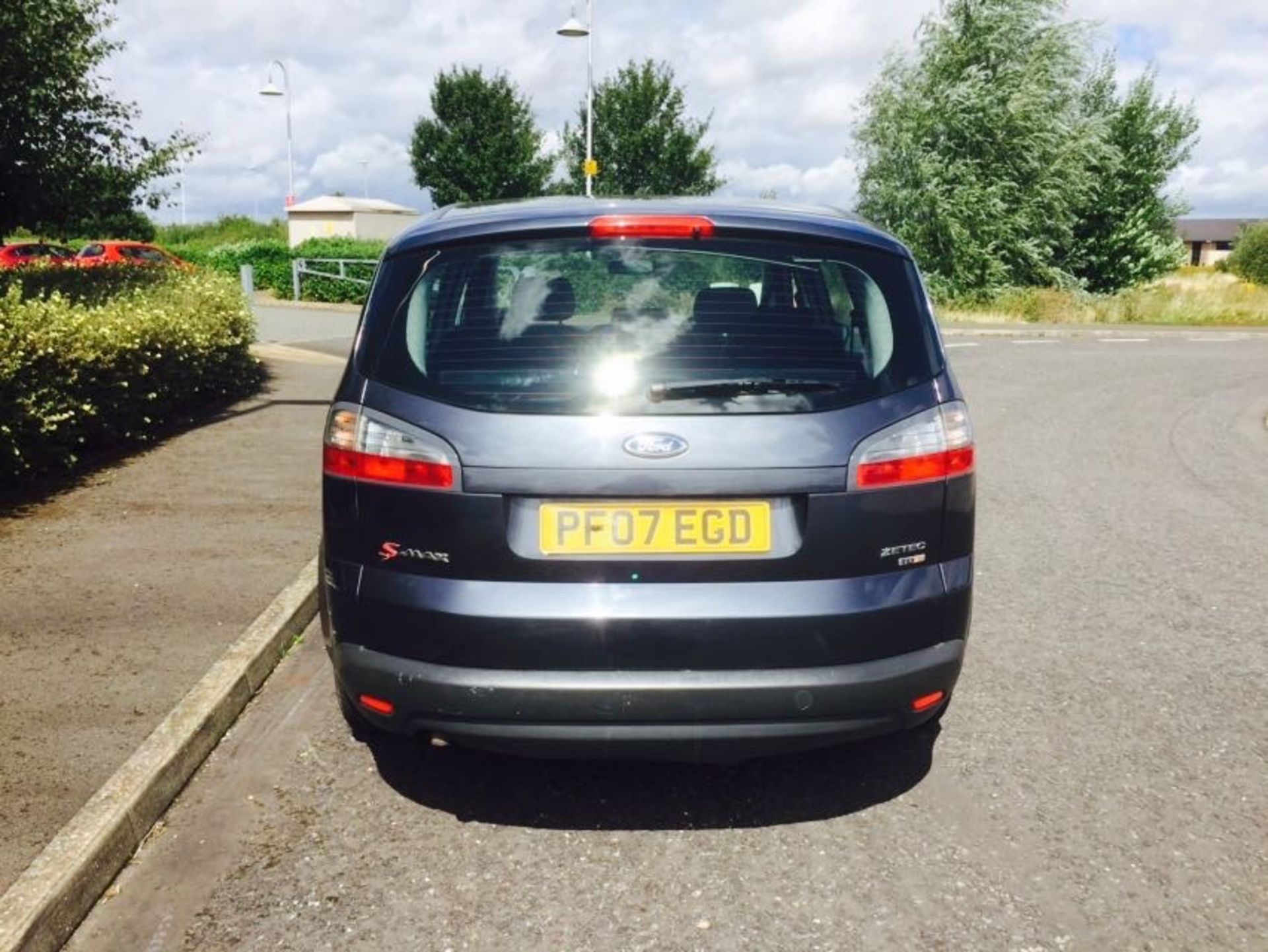 On Sale FORD S MAX 2.0 TDCI "ZETEC" 7 SEATER MPV - NEW SHAPE - ONLY 88K MILES - AIR CON - ELEC PACK - Image 3 of 16