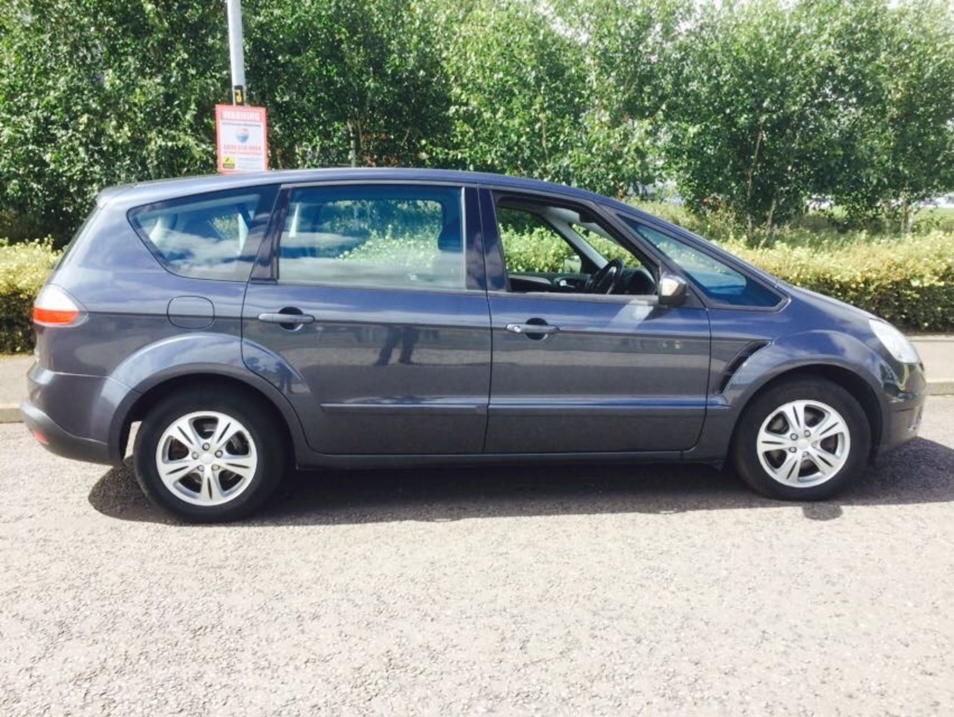 On Sale FORD S MAX 2.0 TDCI "ZETEC" 7 SEATER MPV - NEW SHAPE - ONLY 88K MILES - AIR CON - ELEC PACK - Image 6 of 16
