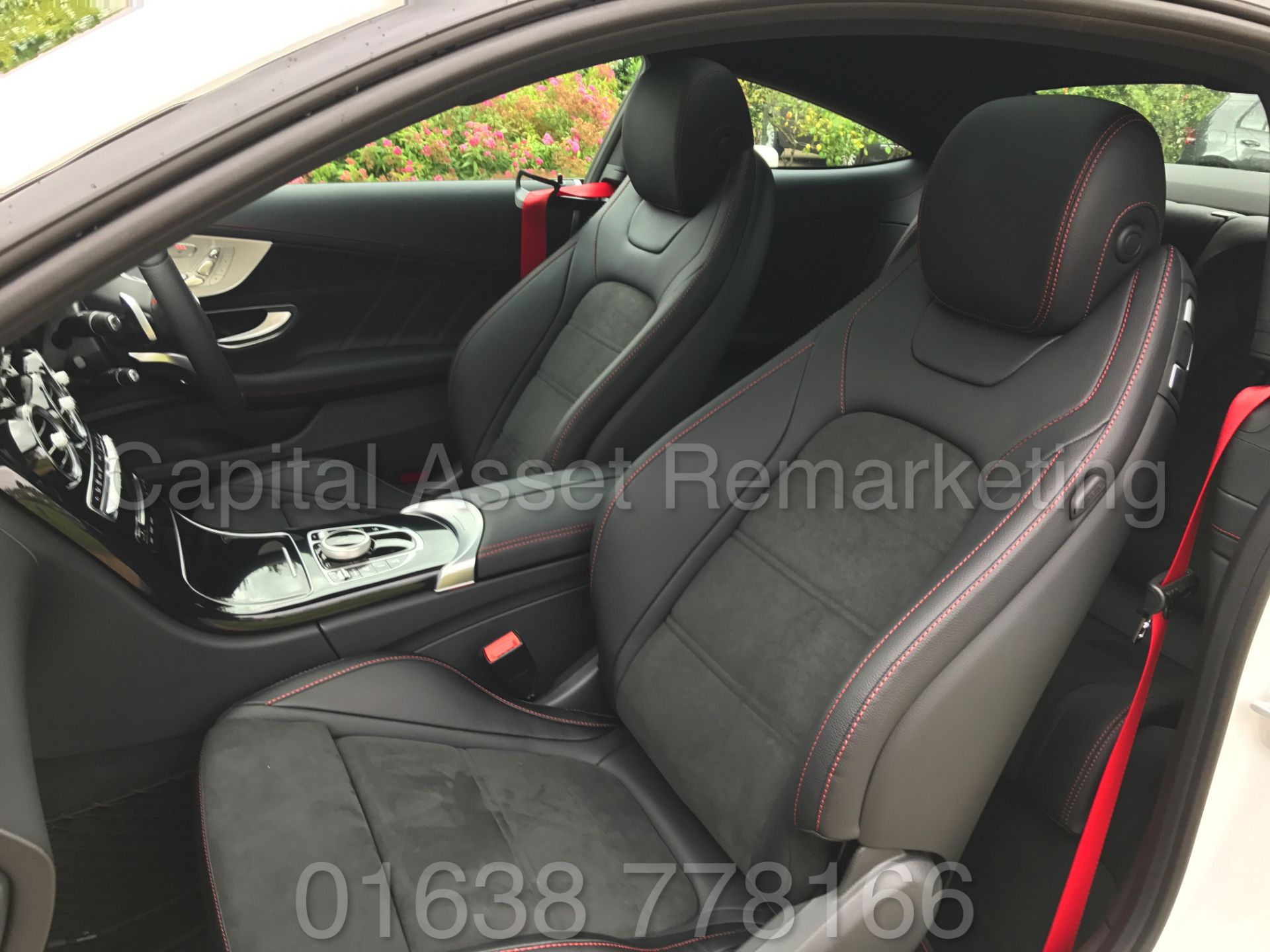 MEREDES-BENZ C43 AMG PREMIUM '4 MATIC' COUPE (2017) '9-G AUTO - LEATHER - SAT NAV' **FULLY LOADED** - Image 30 of 57